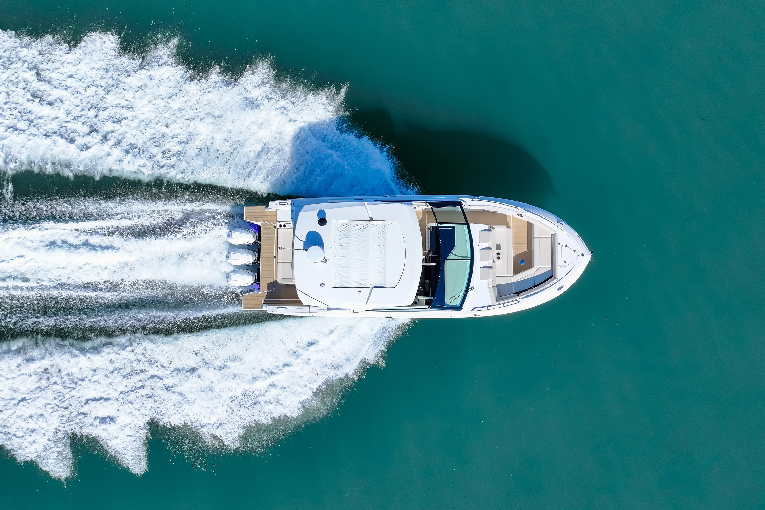 2026 Cruisers Yachts 38 GLS Outboard Image Thumbnail #48