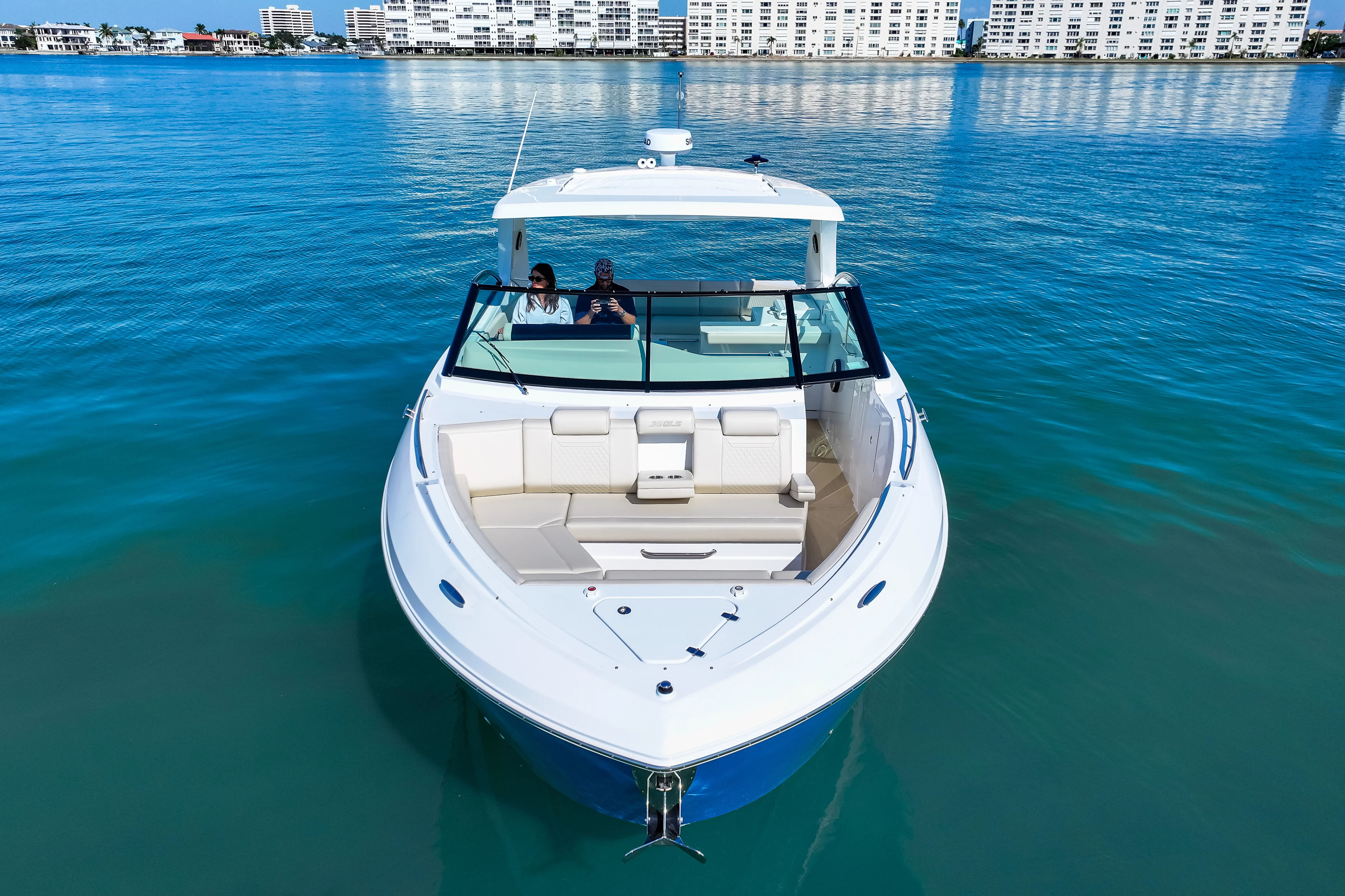 2026 Cruisers Yachts 38 GLS Outboard Image Thumbnail #16