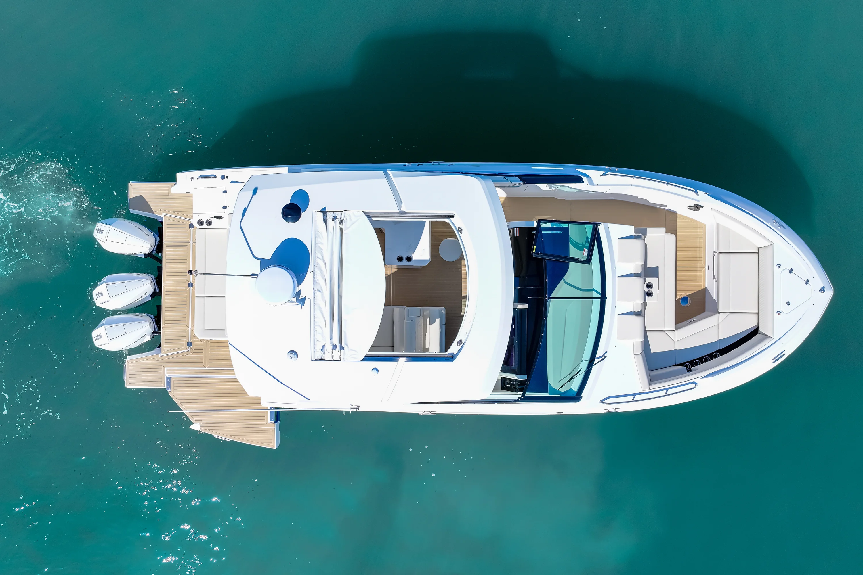 2026 Cruisers Yachts 38 GLS Outboard Image Thumbnail #6