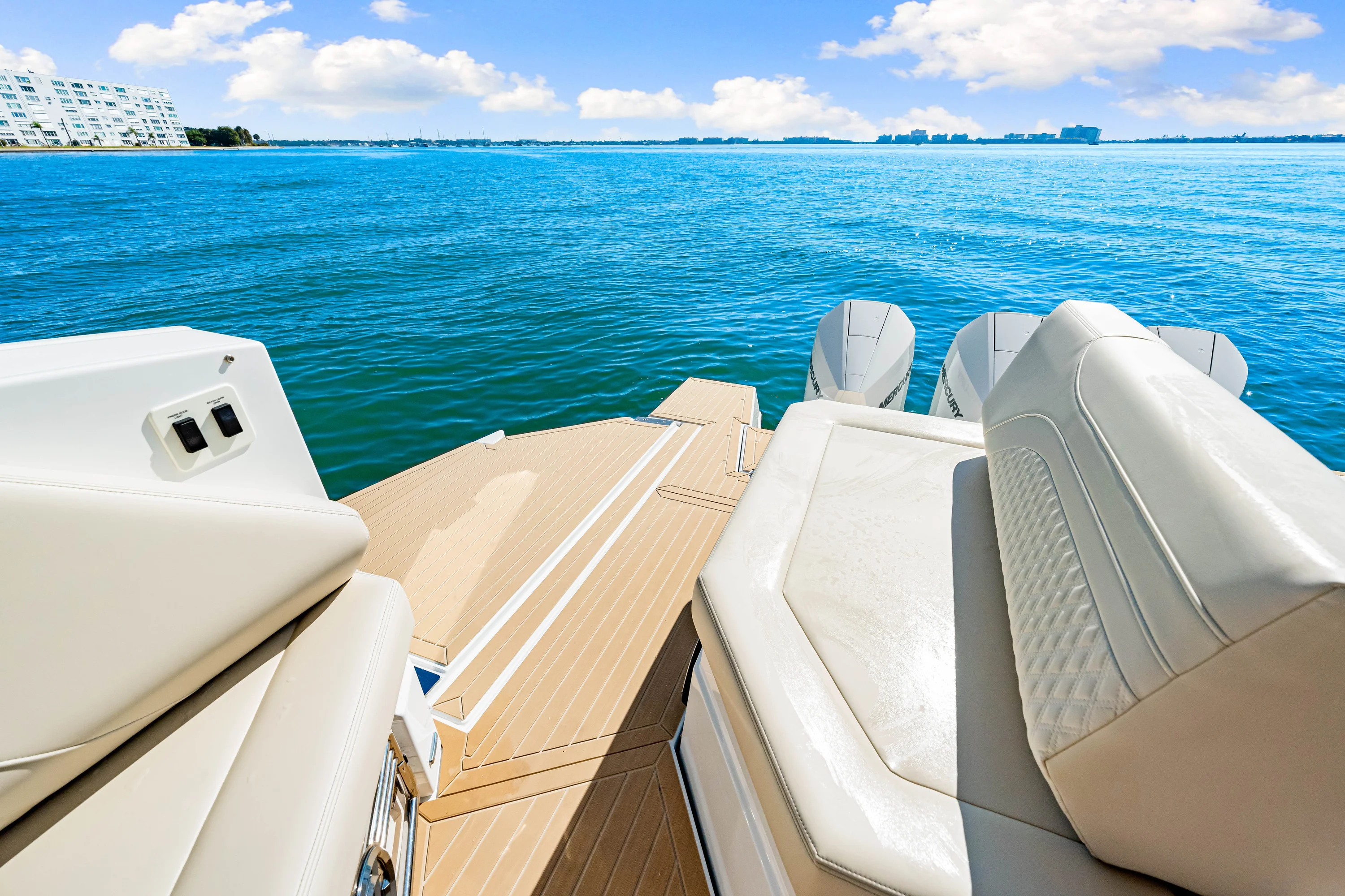 2026 Cruisers Yachts 38 GLS Outboard Image Thumbnail #53