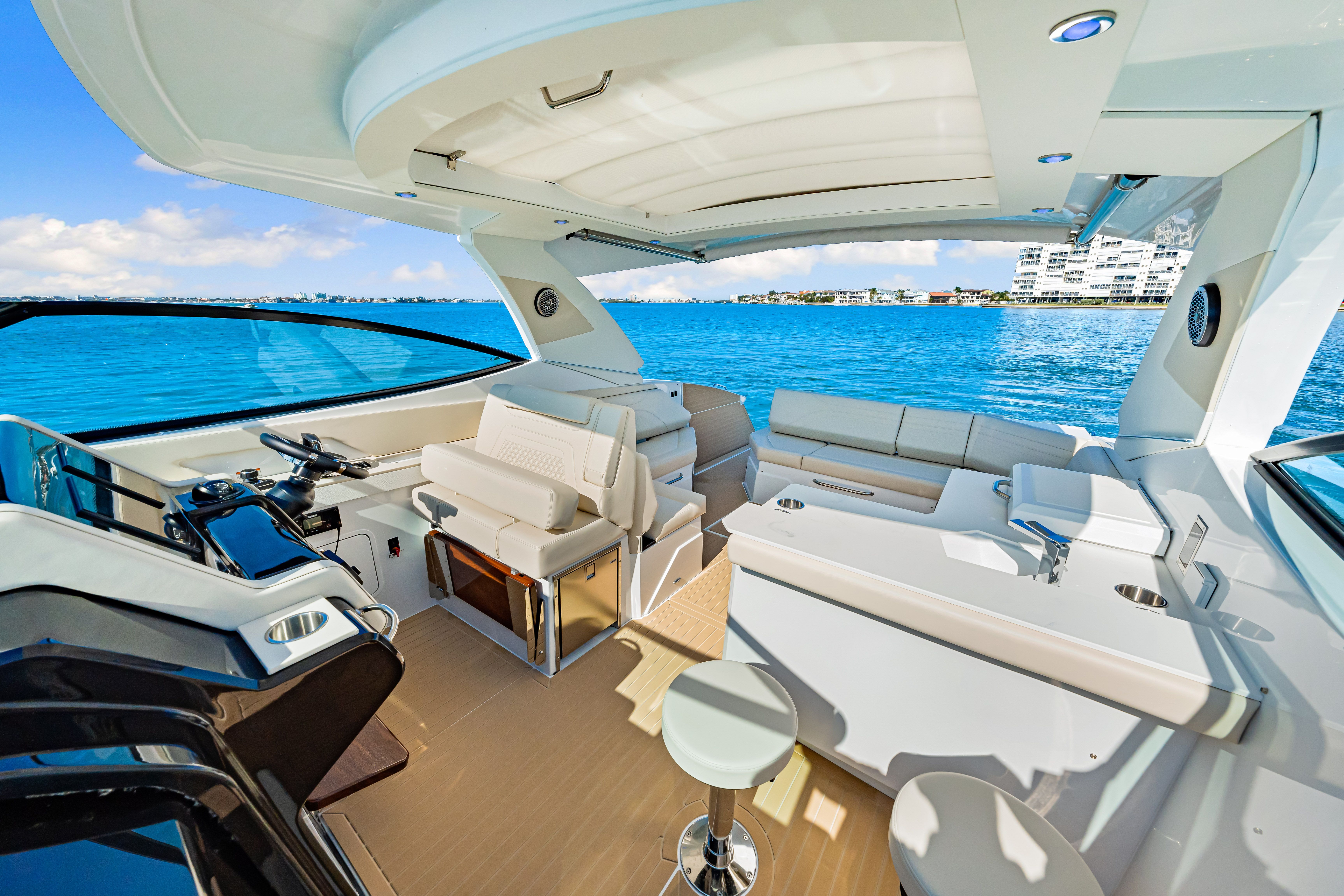 2026 Cruisers Yachts 38 GLS Outboard Image Thumbnail #66