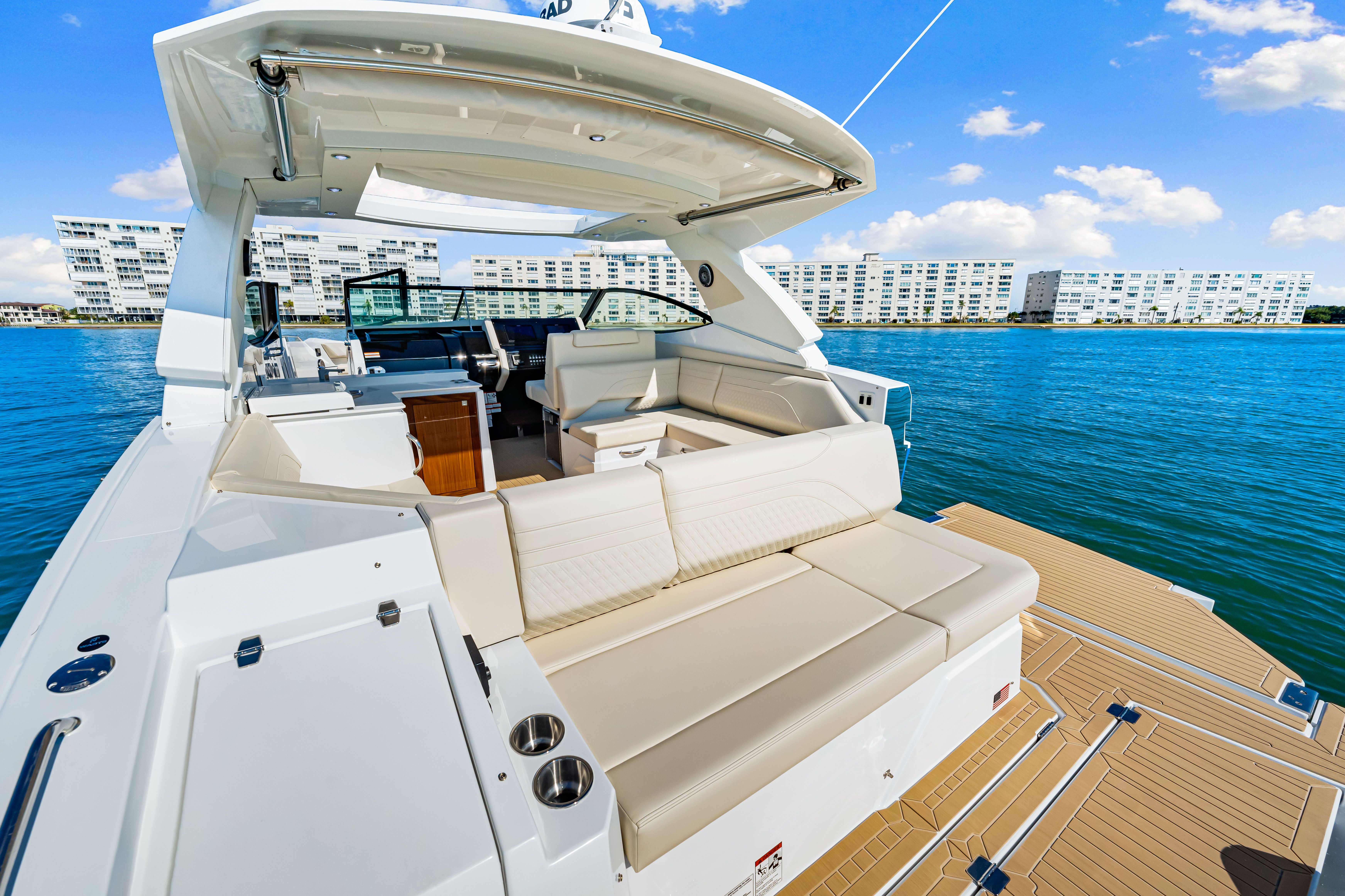 2026 Cruisers Yachts 38 GLS Outboard Image Thumbnail #52