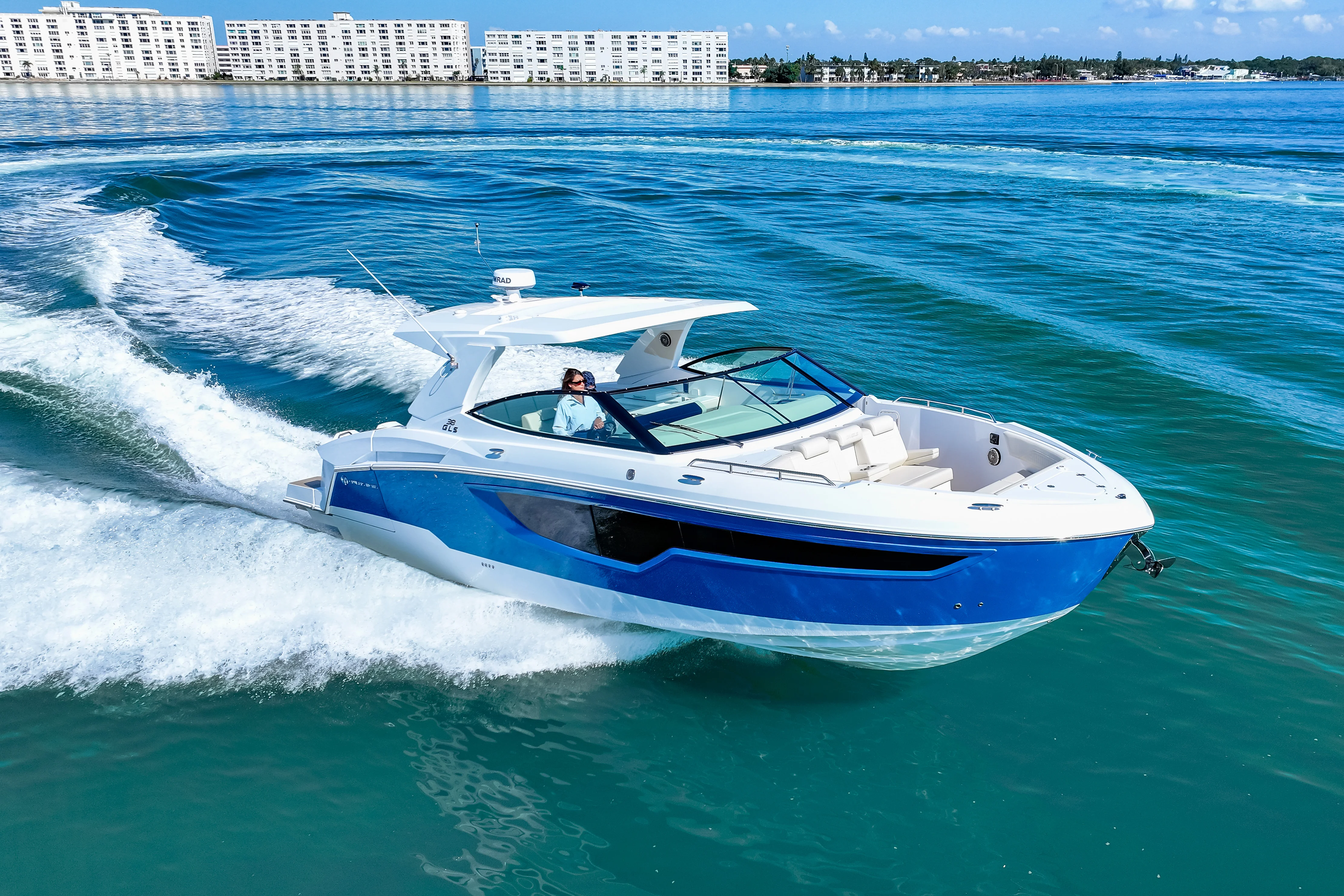 2026 Cruisers Yachts 38 GLS Outboard Image Thumbnail #38