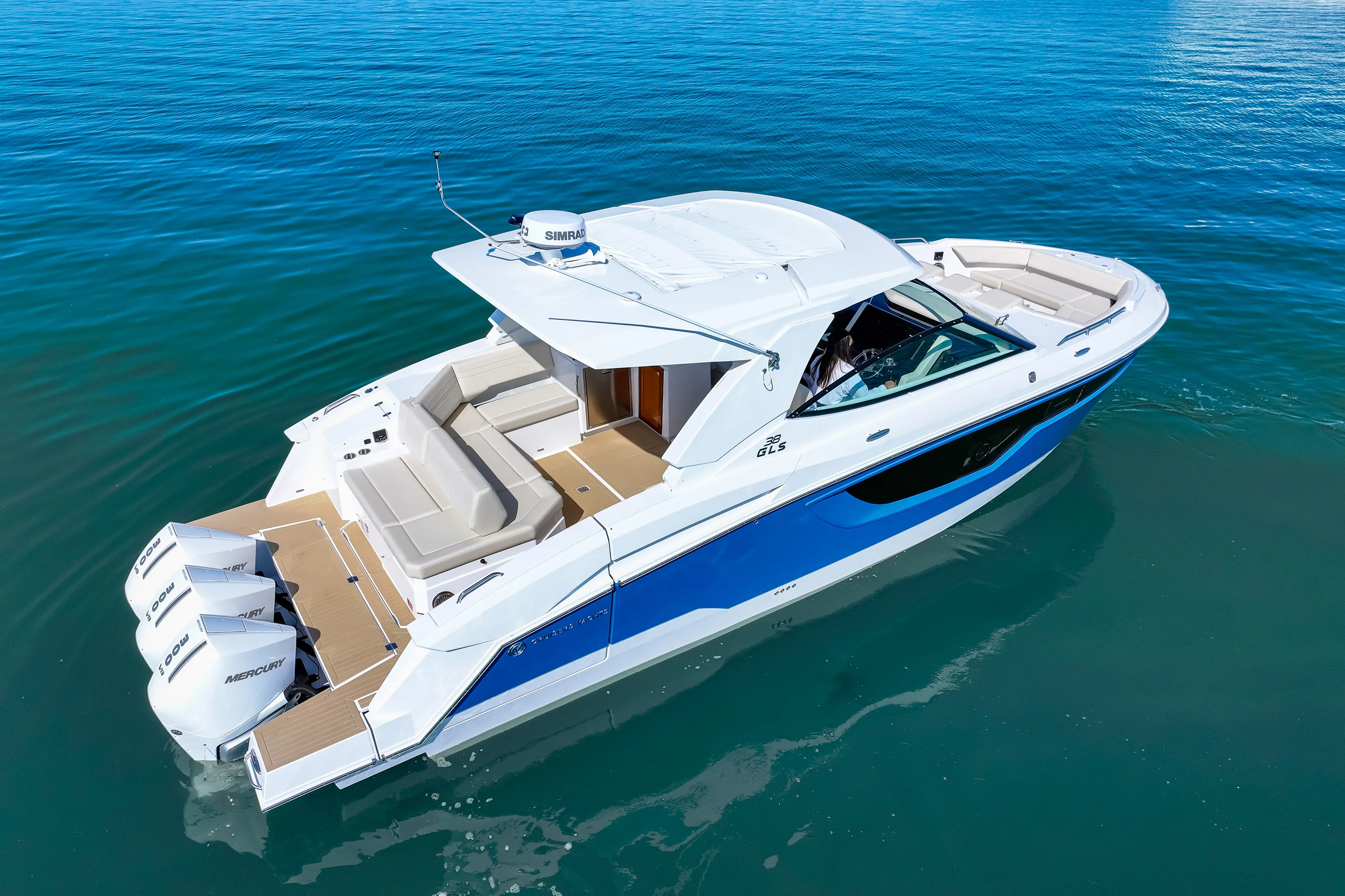 2026 Cruisers Yachts 38 GLS Outboard Image Thumbnail #26