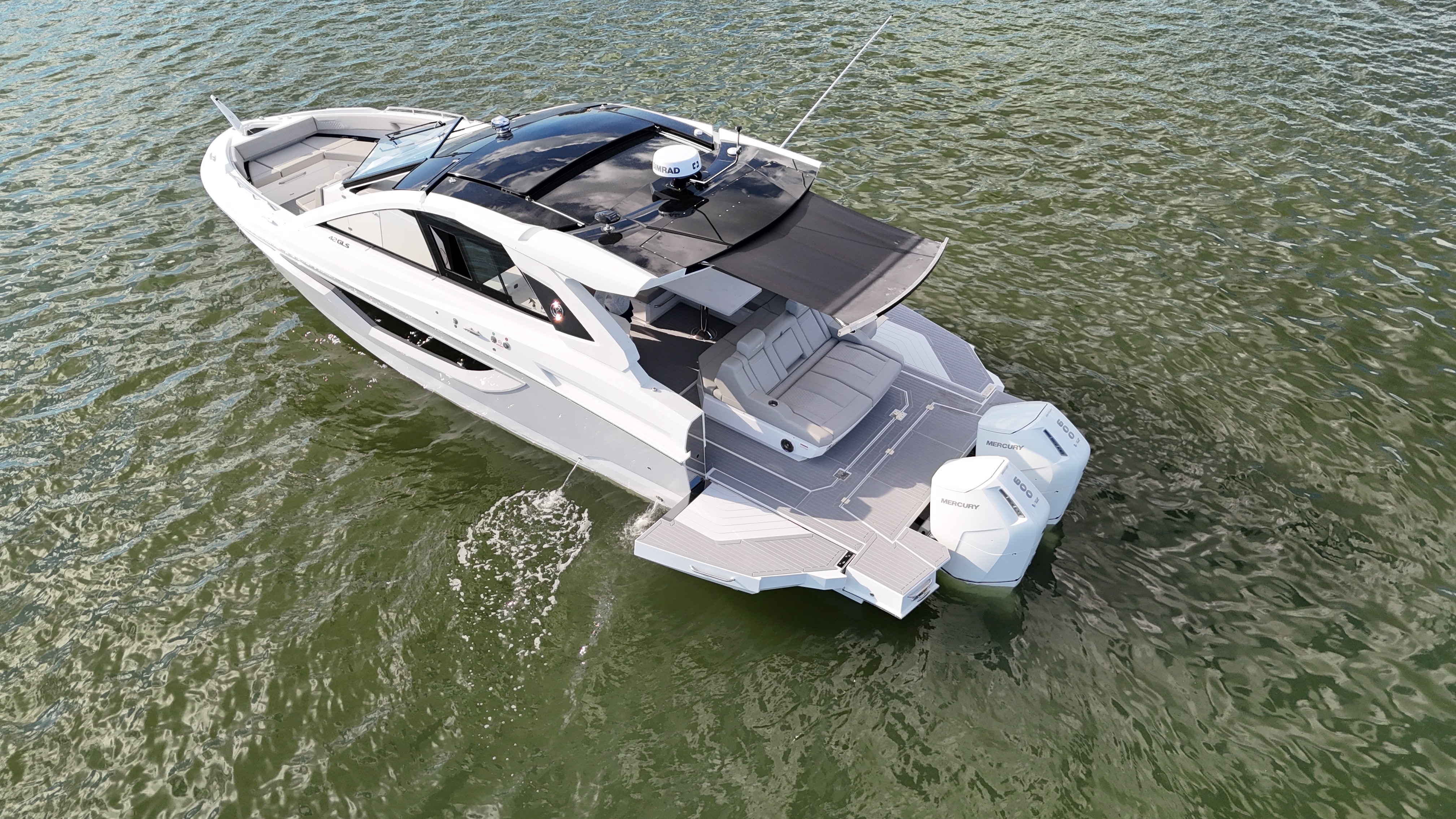 2026 Cruisers Yachts 42 GLS Outboard Image Thumbnail #17