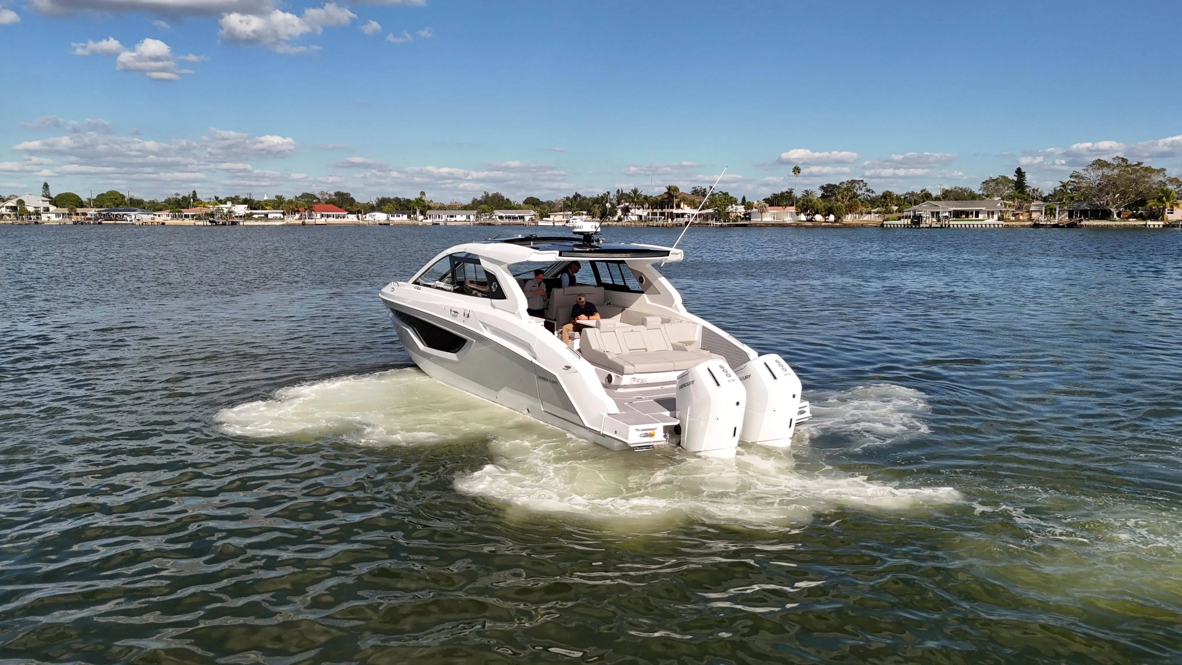 2026 Cruisers Yachts 42 GLS Outboard Image Thumbnail #7