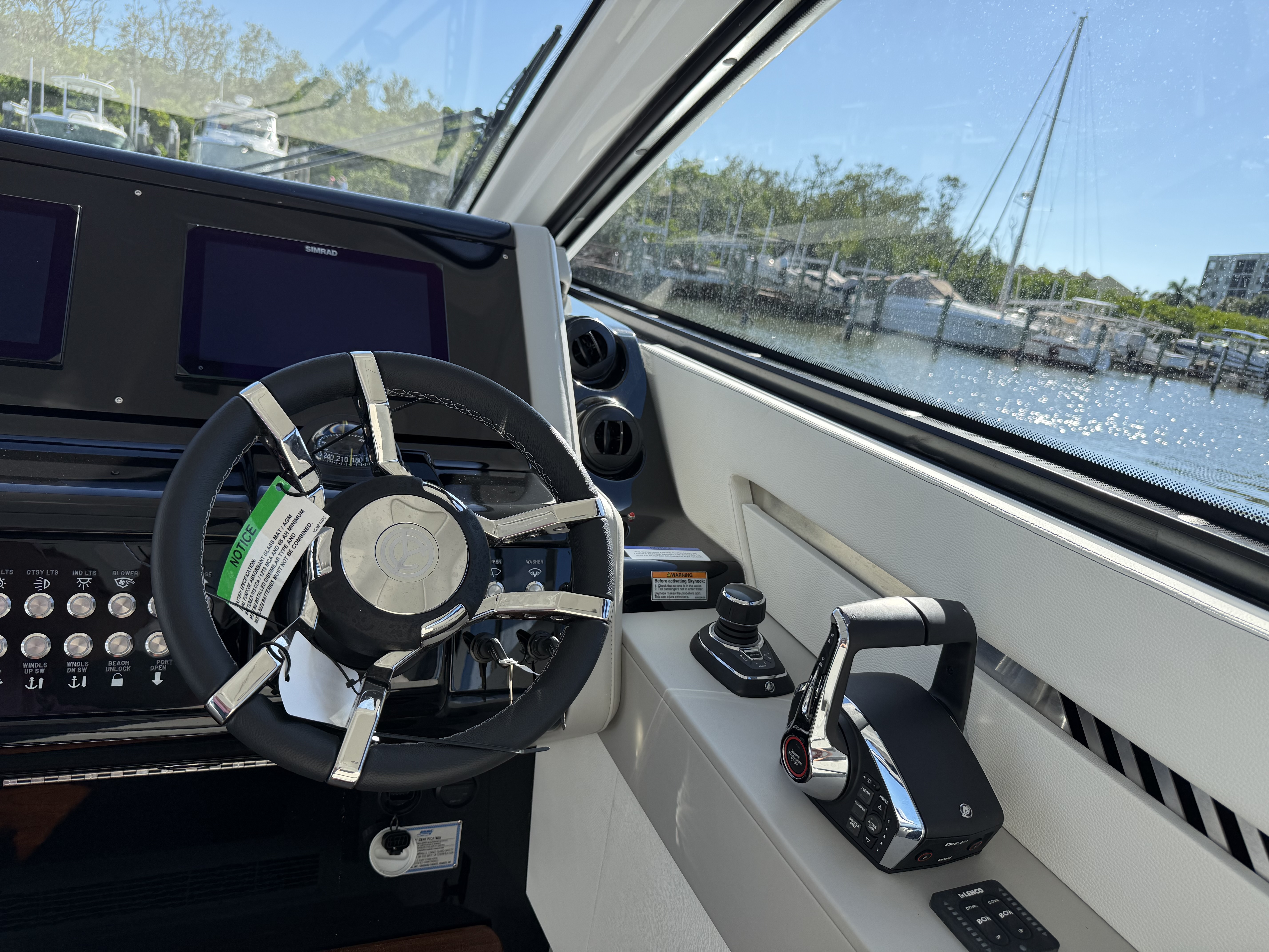 2026 Cruisers Yachts 42 GLS Outboard Image Thumbnail #40