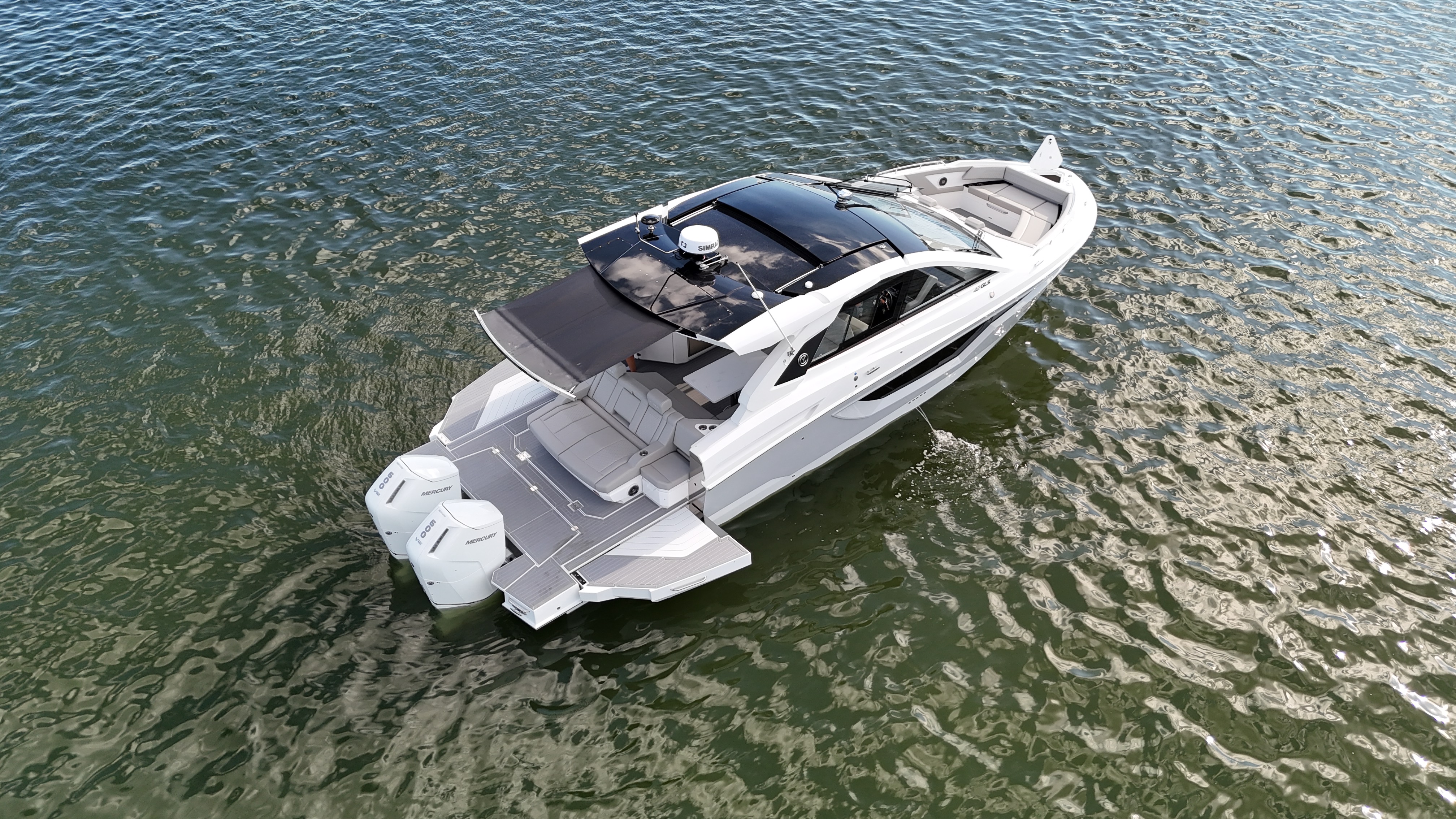 2026 Cruisers Yachts 42 GLS Outboard Image Thumbnail #19