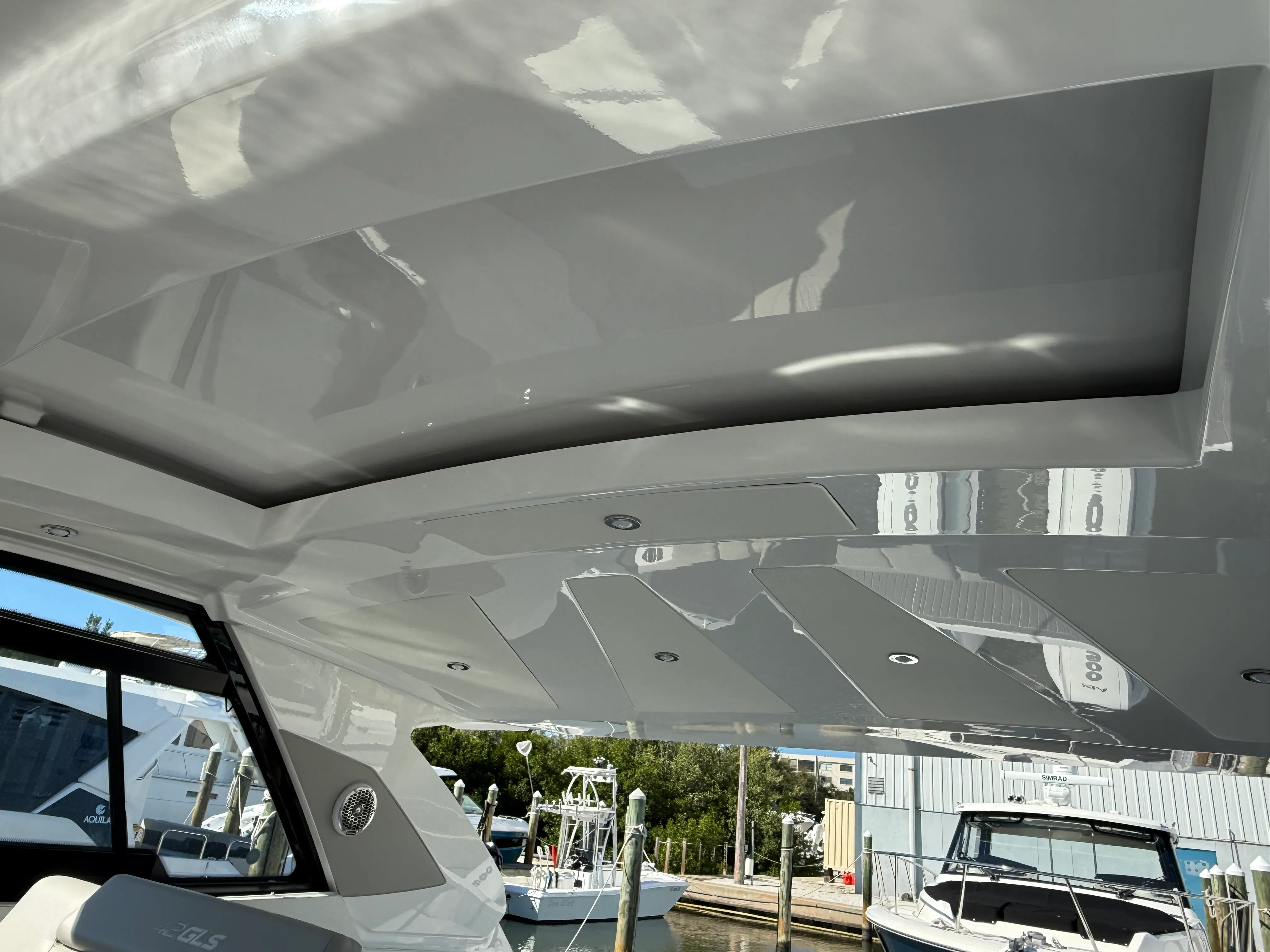 2026 Cruisers Yachts 42 GLS Outboard Image Thumbnail #42