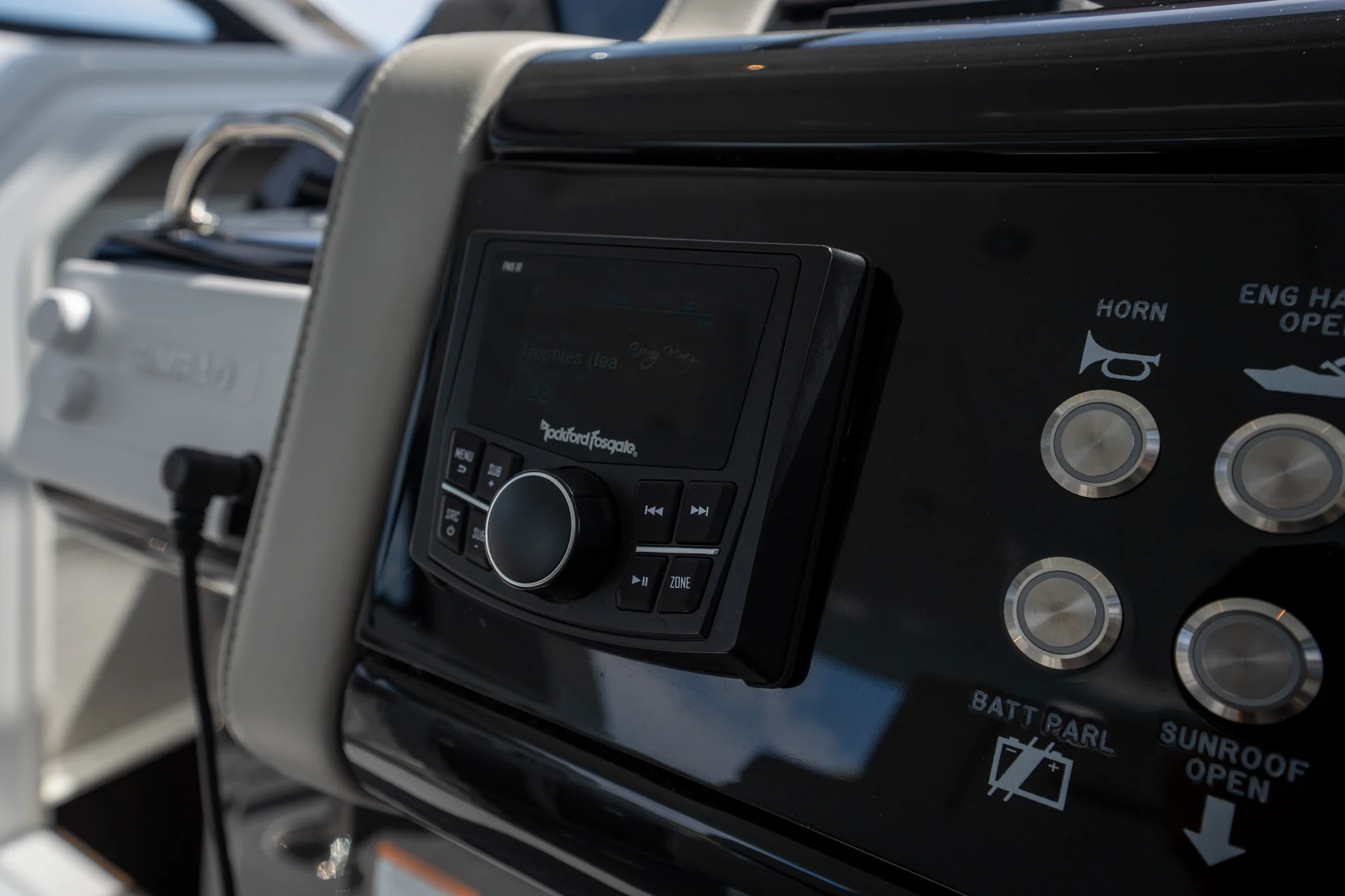 2026 Cruisers Yachts 42 GLS Outboard Image Thumbnail #47