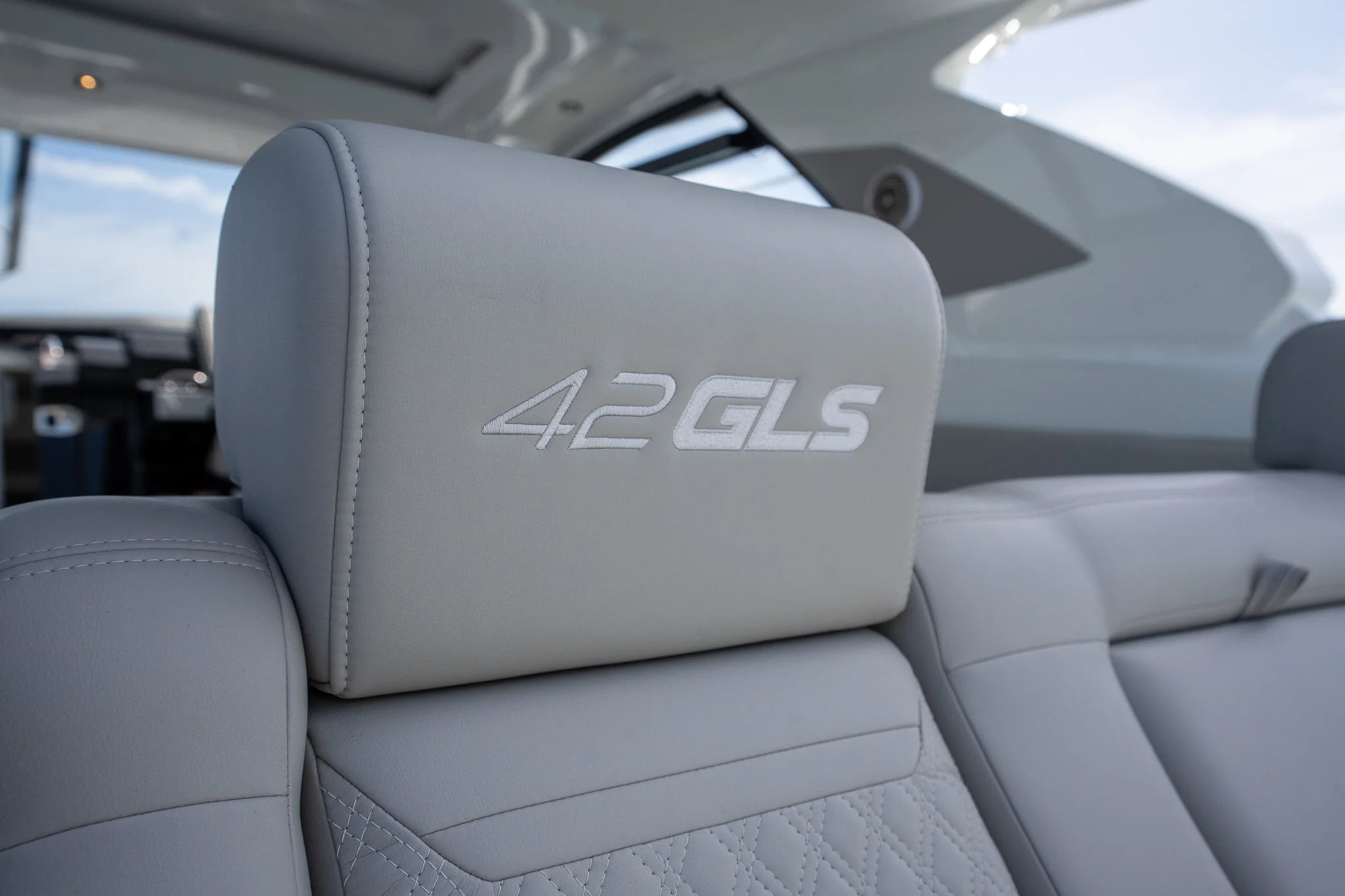 2026 Cruisers Yachts 42 GLS Outboard Image Thumbnail #25