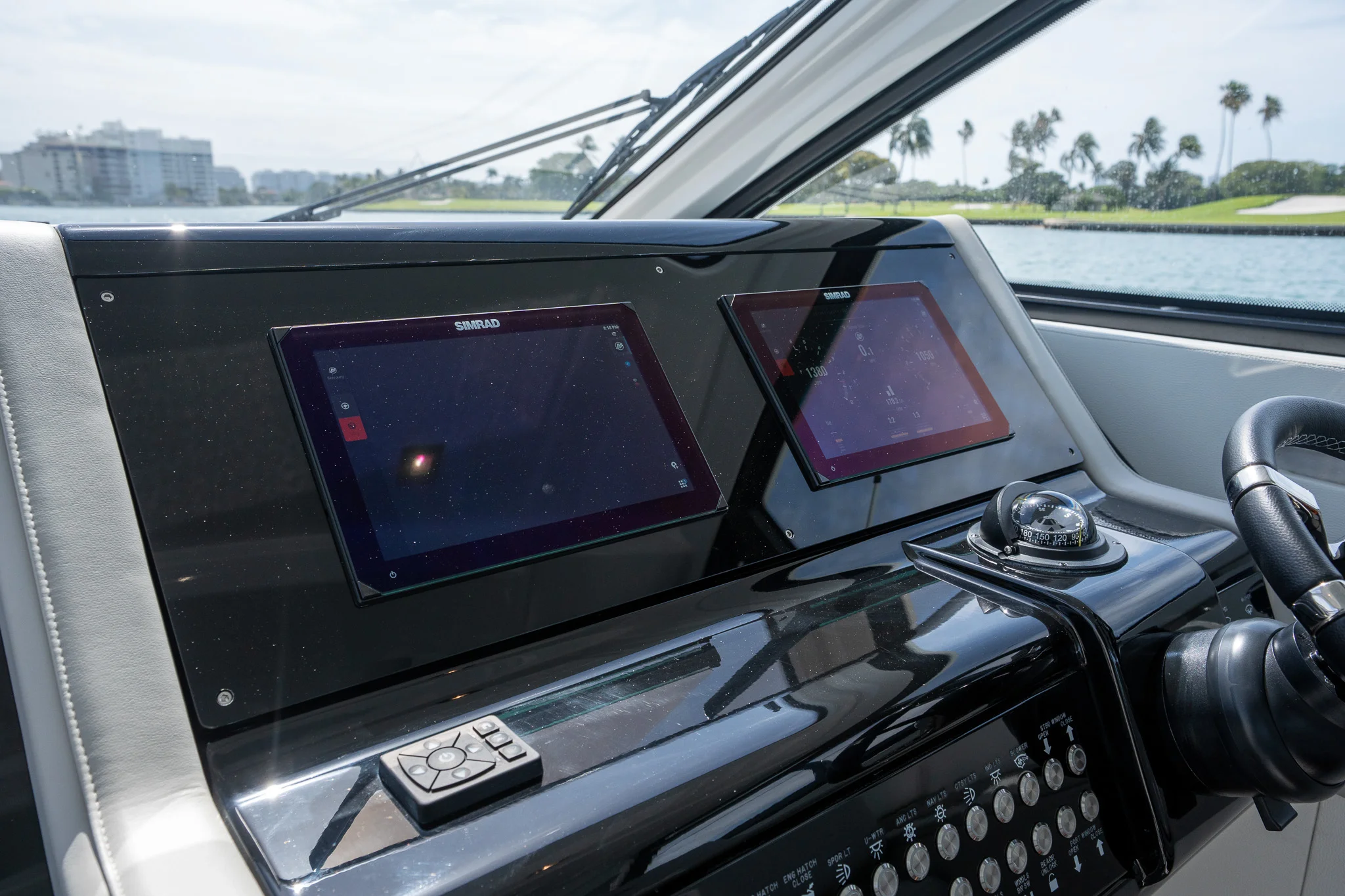 2026 Cruisers Yachts 42 GLS Outboard Image Thumbnail #41