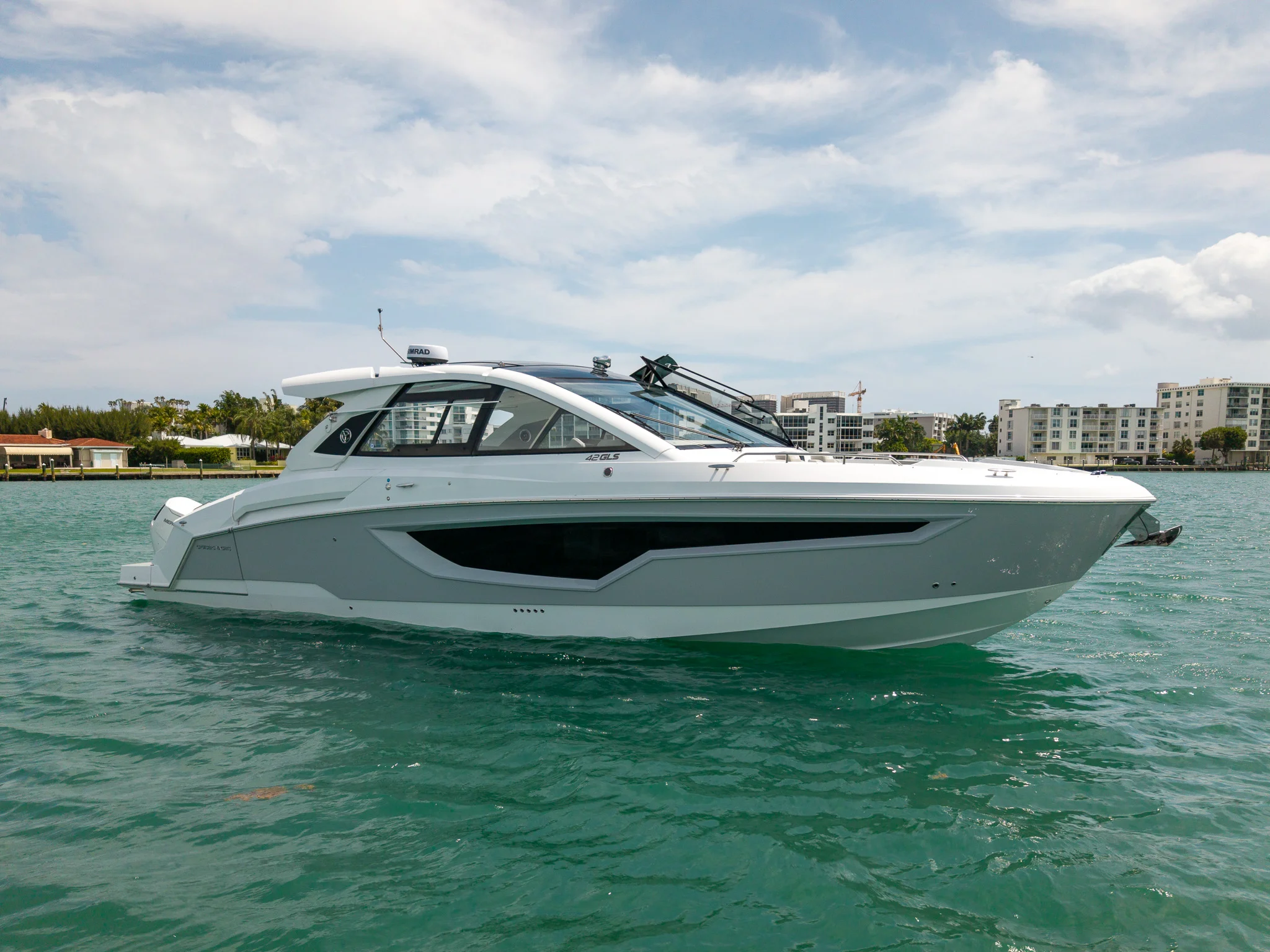 2026 Cruisers Yachts 42 GLS Outboard Image Thumbnail #5