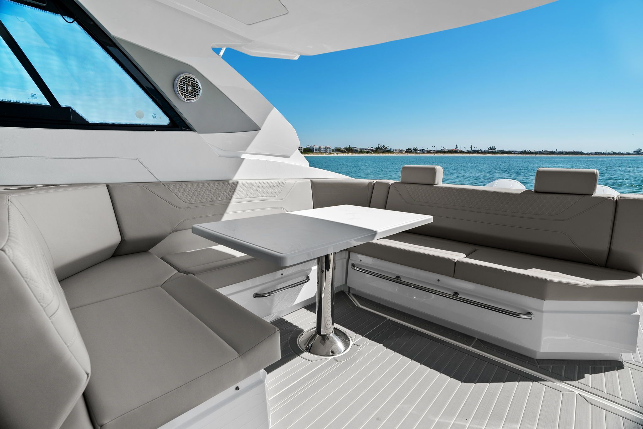 2026 Cruisers Yachts 42 GLS Outboard Image Thumbnail #56