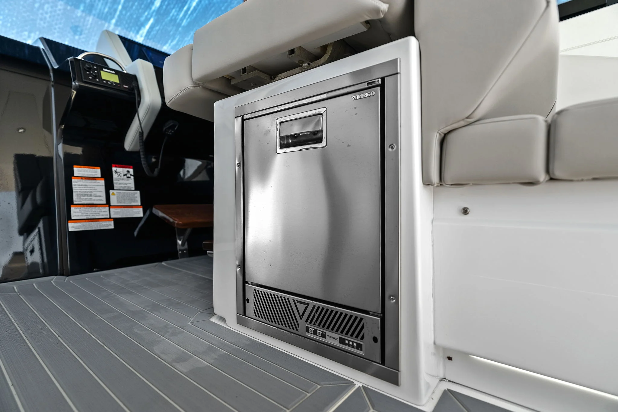 2026 Cruisers Yachts 42 GLS Outboard Image Thumbnail #69