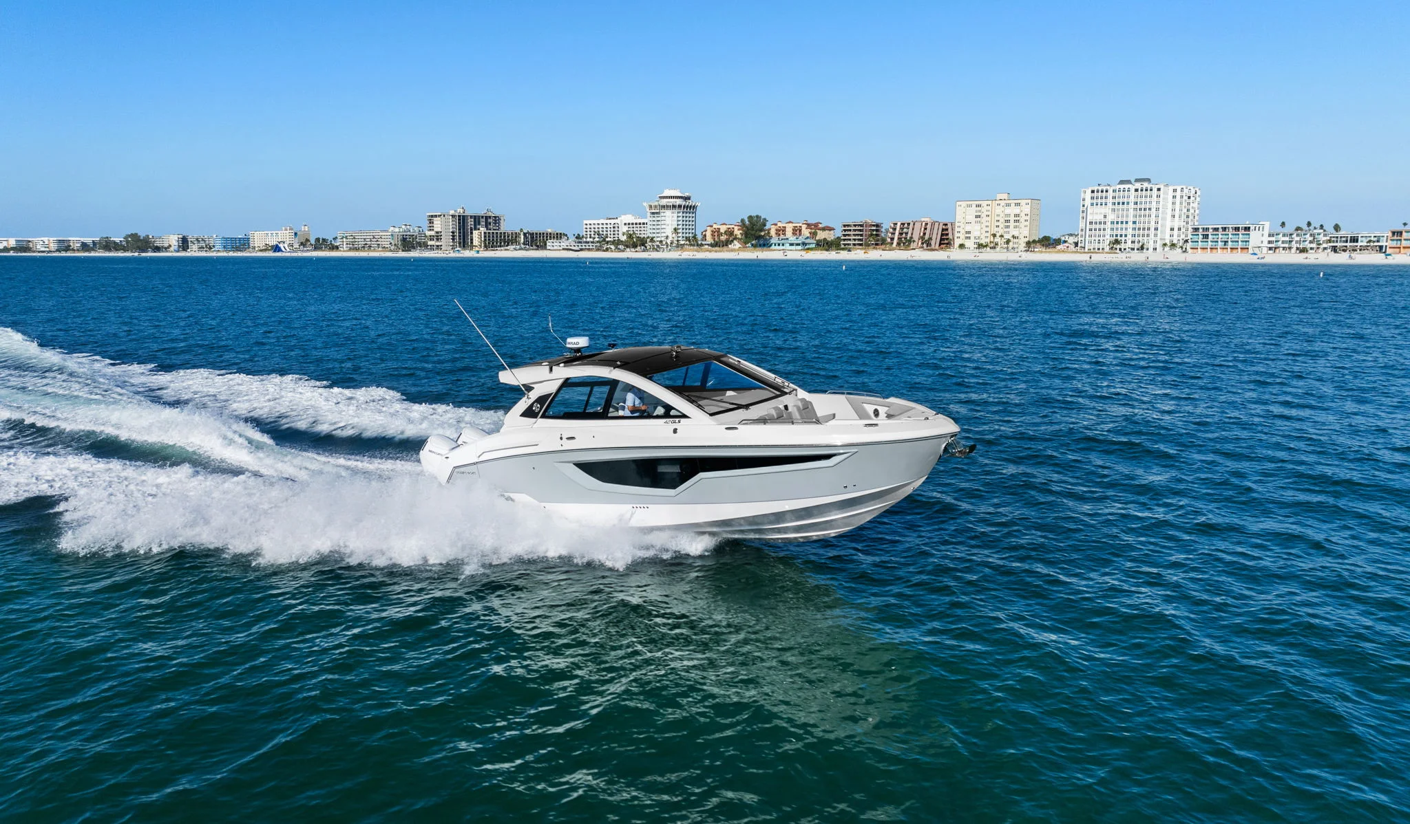 2026 Cruisers Yachts 42 GLS Outboard Image Thumbnail #16