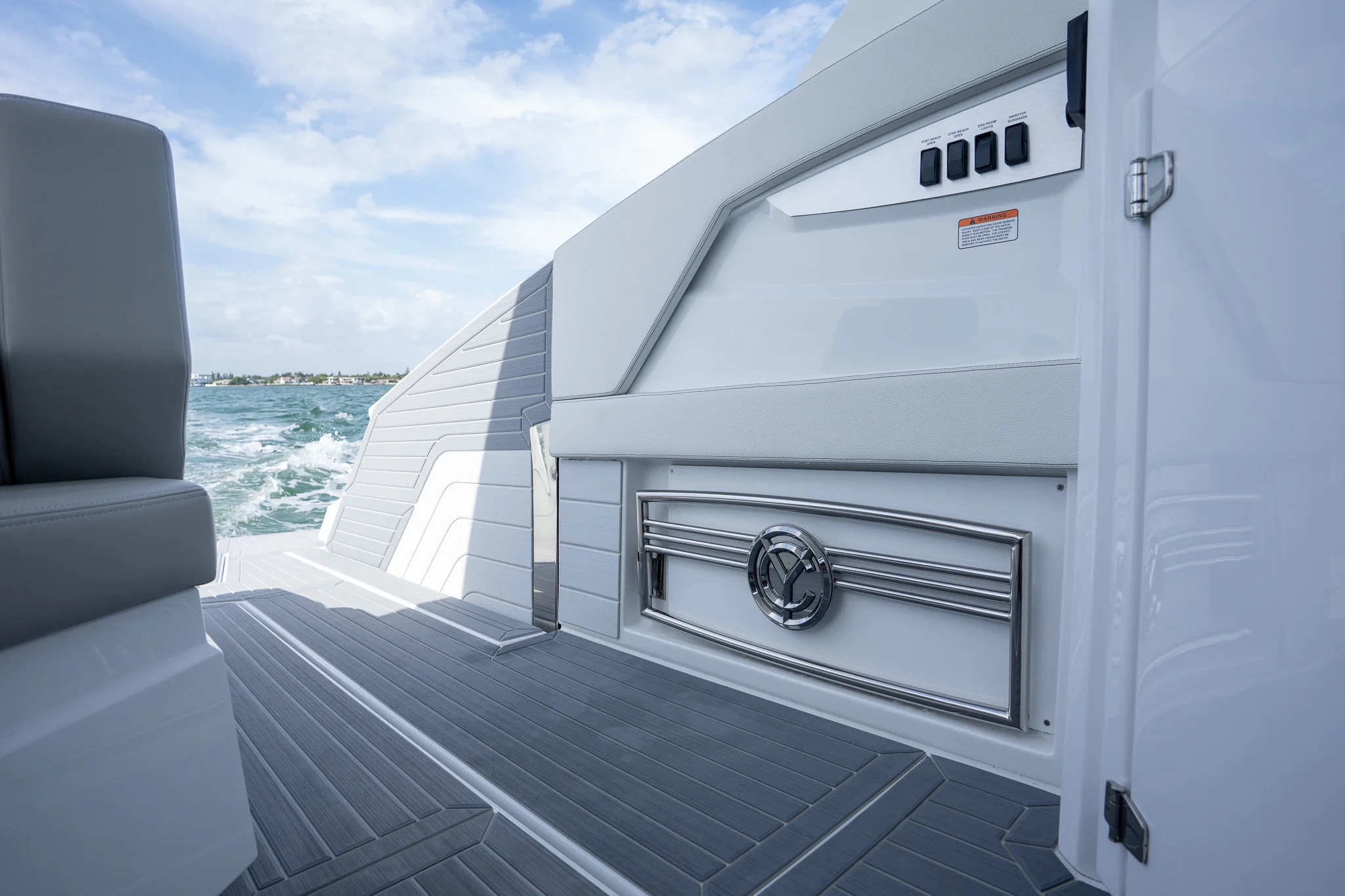2026 Cruisers Yachts 42 GLS Outboard Image Thumbnail #37