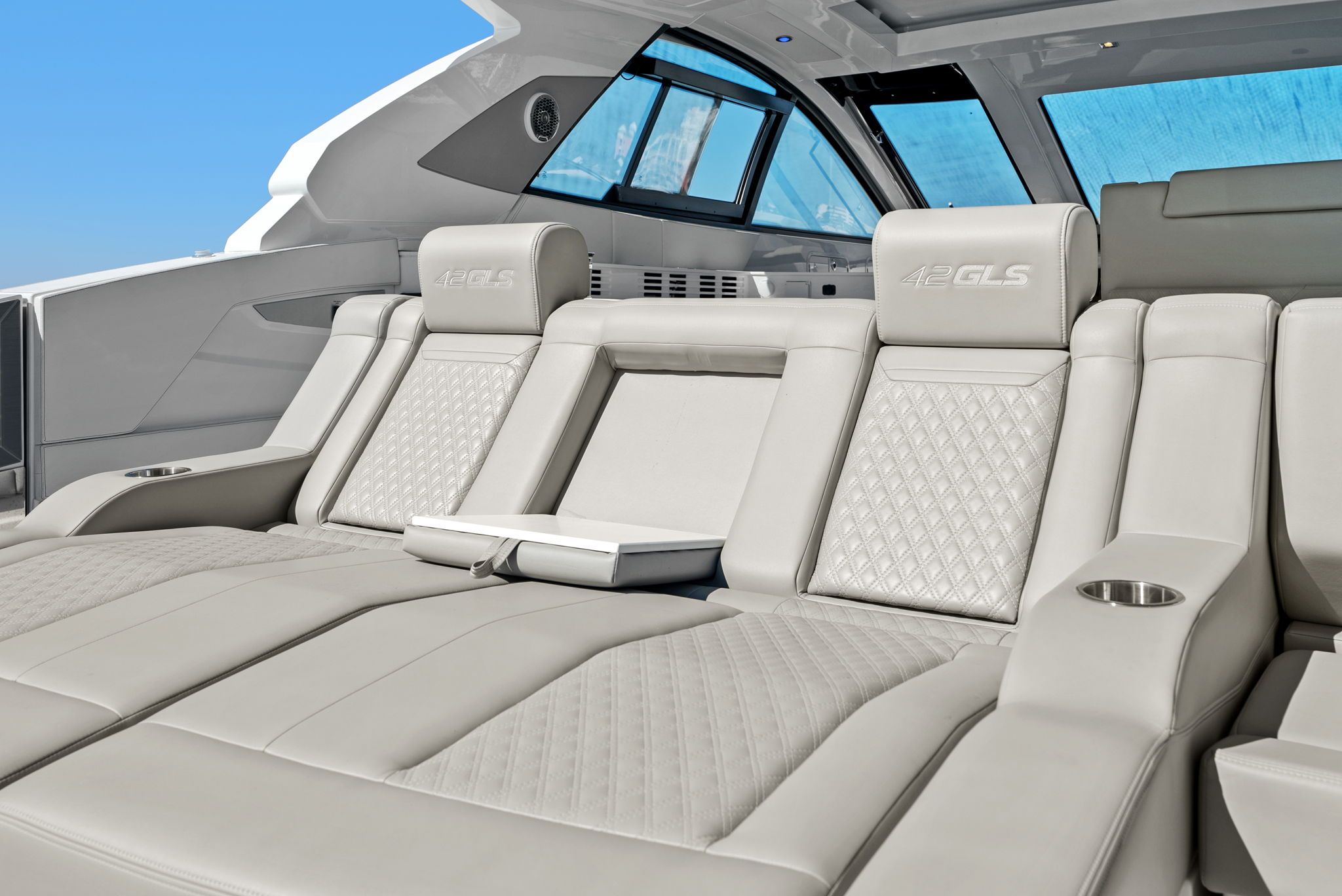 2026 Cruisers Yachts 42 GLS Outboard Image Thumbnail #60