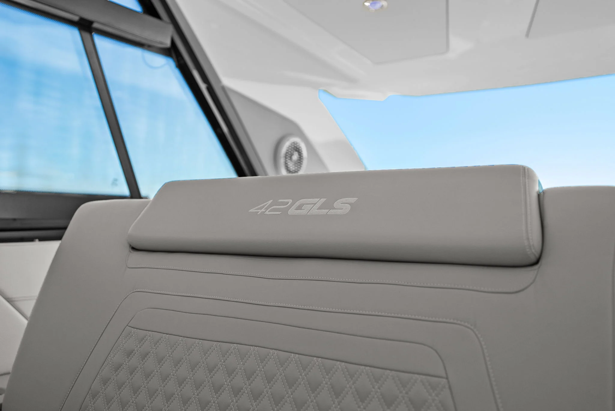 2026 Cruisers Yachts 42 GLS Outboard Image Thumbnail #47