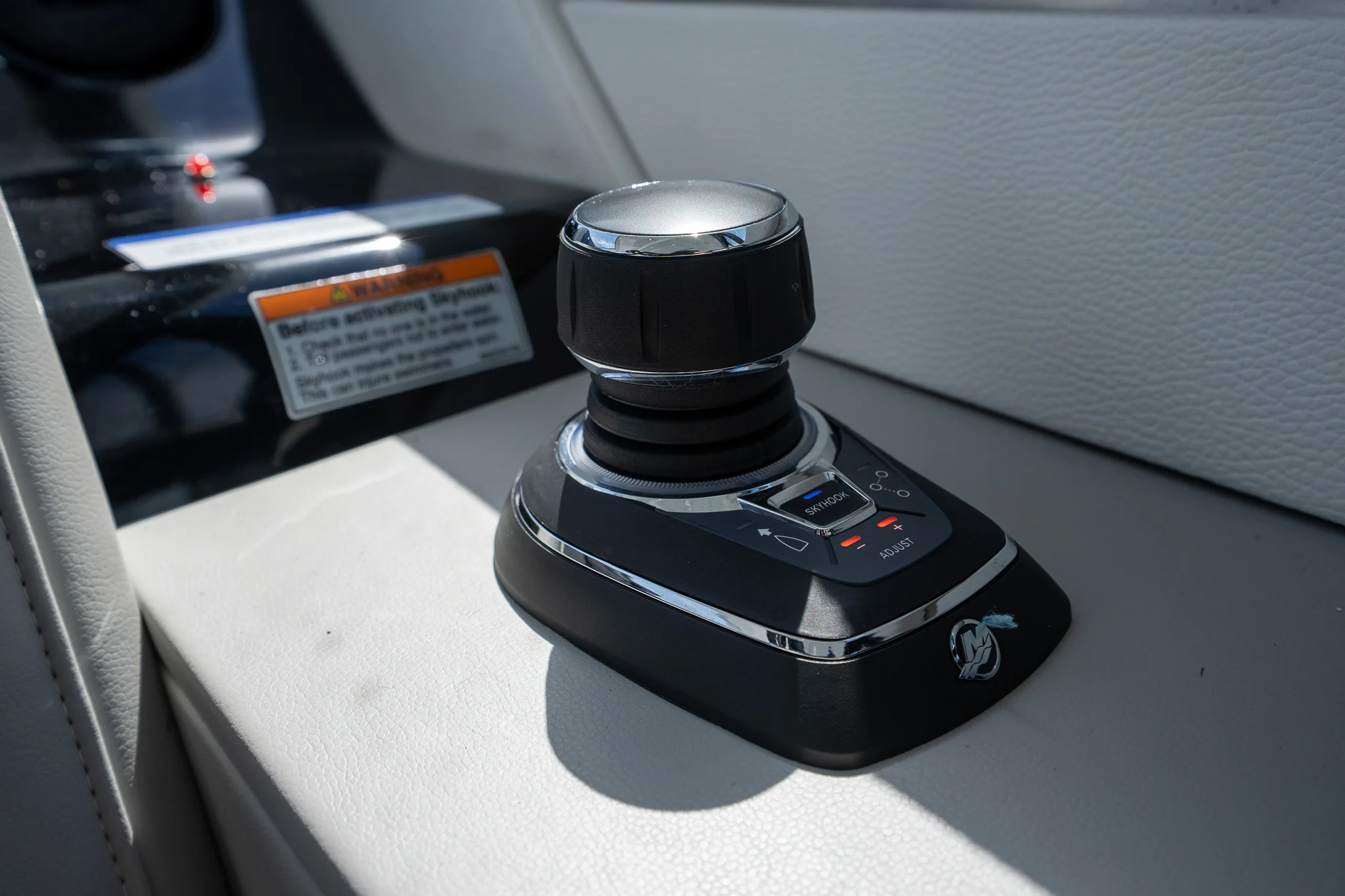2026 Cruisers Yachts 42 GLS Outboard Image Thumbnail #46