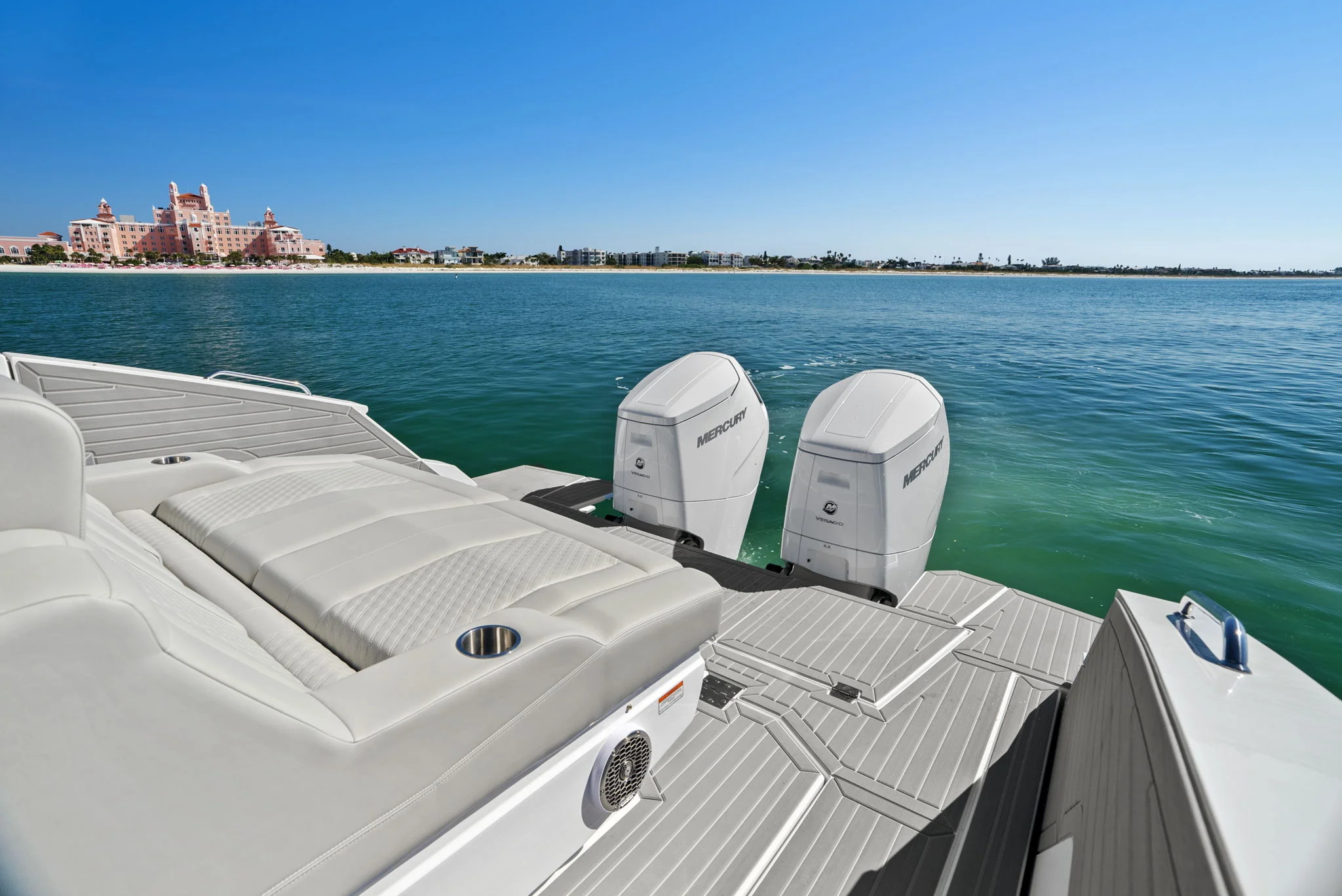 2026 Cruisers Yachts 42 GLS Outboard Image Thumbnail #58