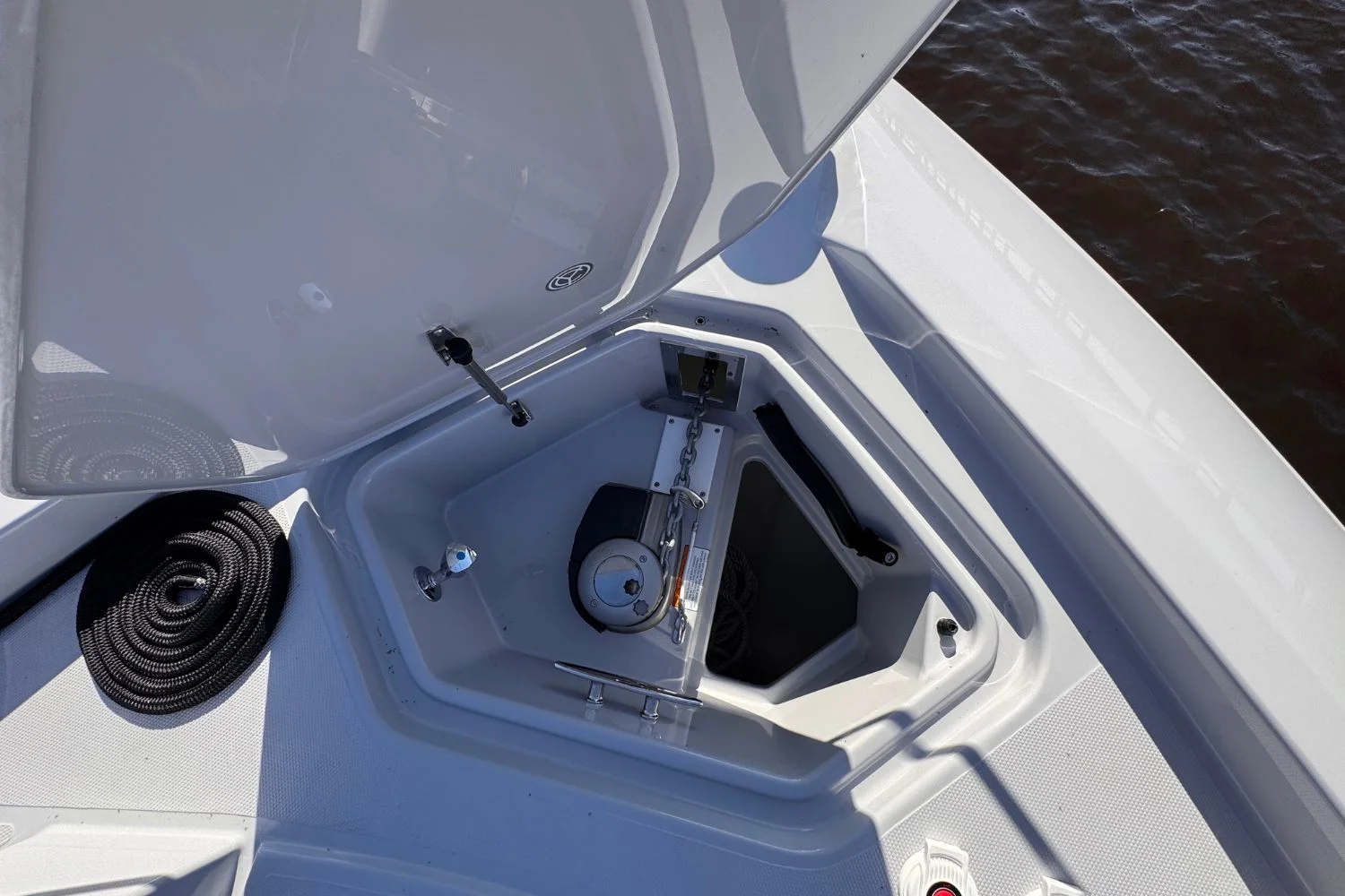 2026 Cruisers Yachts 46 Cantius Image Thumbnail #19