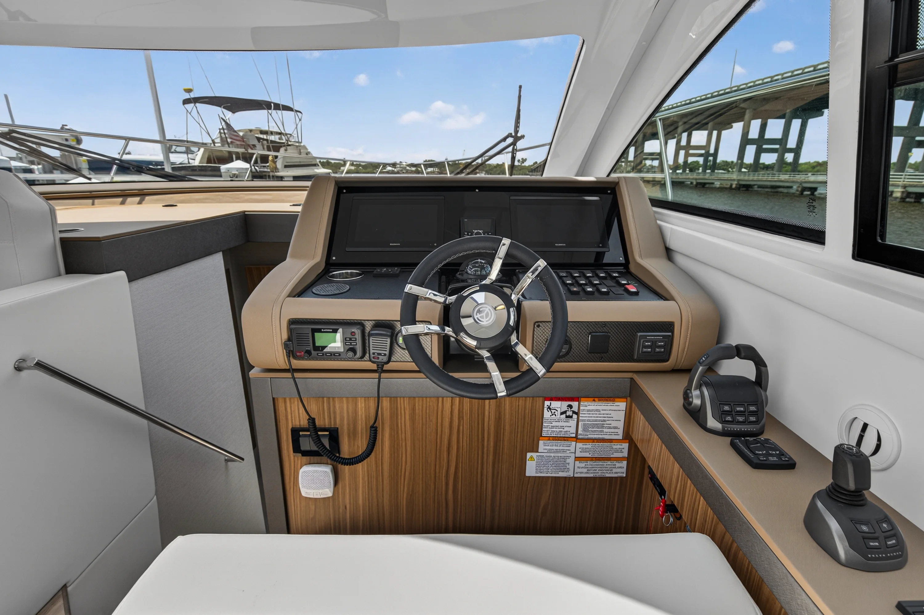 2026 Cruisers Yachts 46 Cantius Image Thumbnail #35