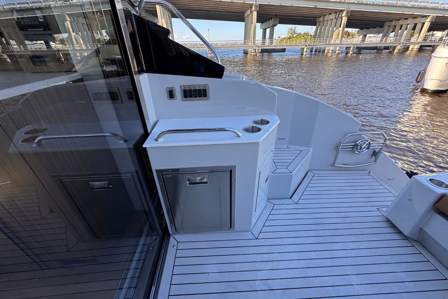 2026 Cruisers Yachts 46 Cantius Image Thumbnail #14