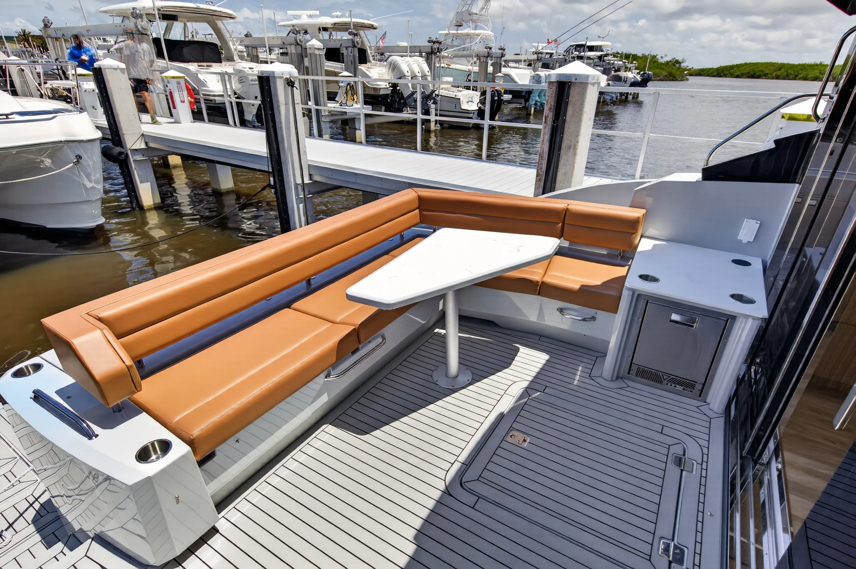 2026 Cruisers Yachts 46 Cantius Image Thumbnail #86