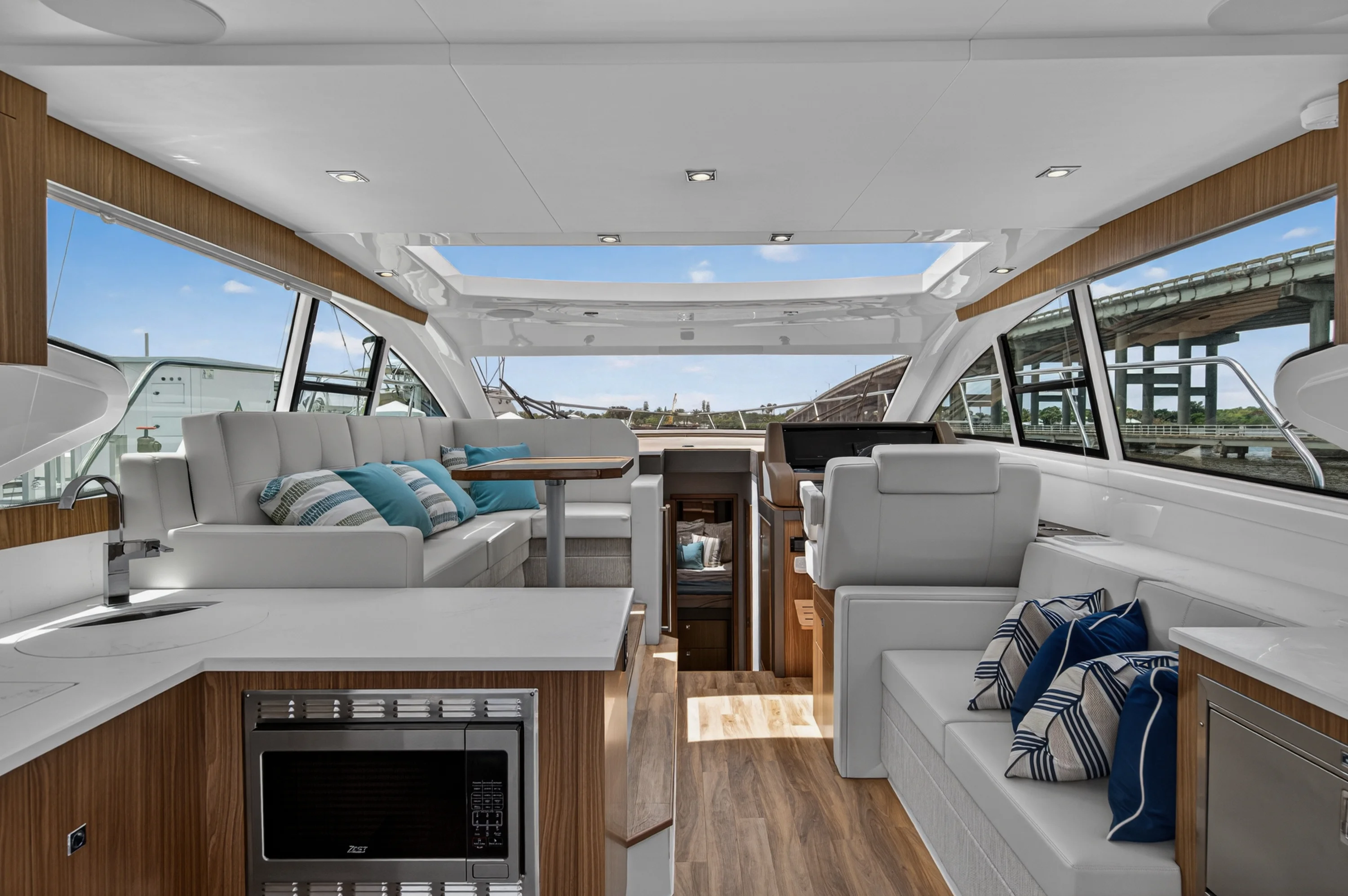 2026 Cruisers Yachts 46 Cantius Image Thumbnail #14