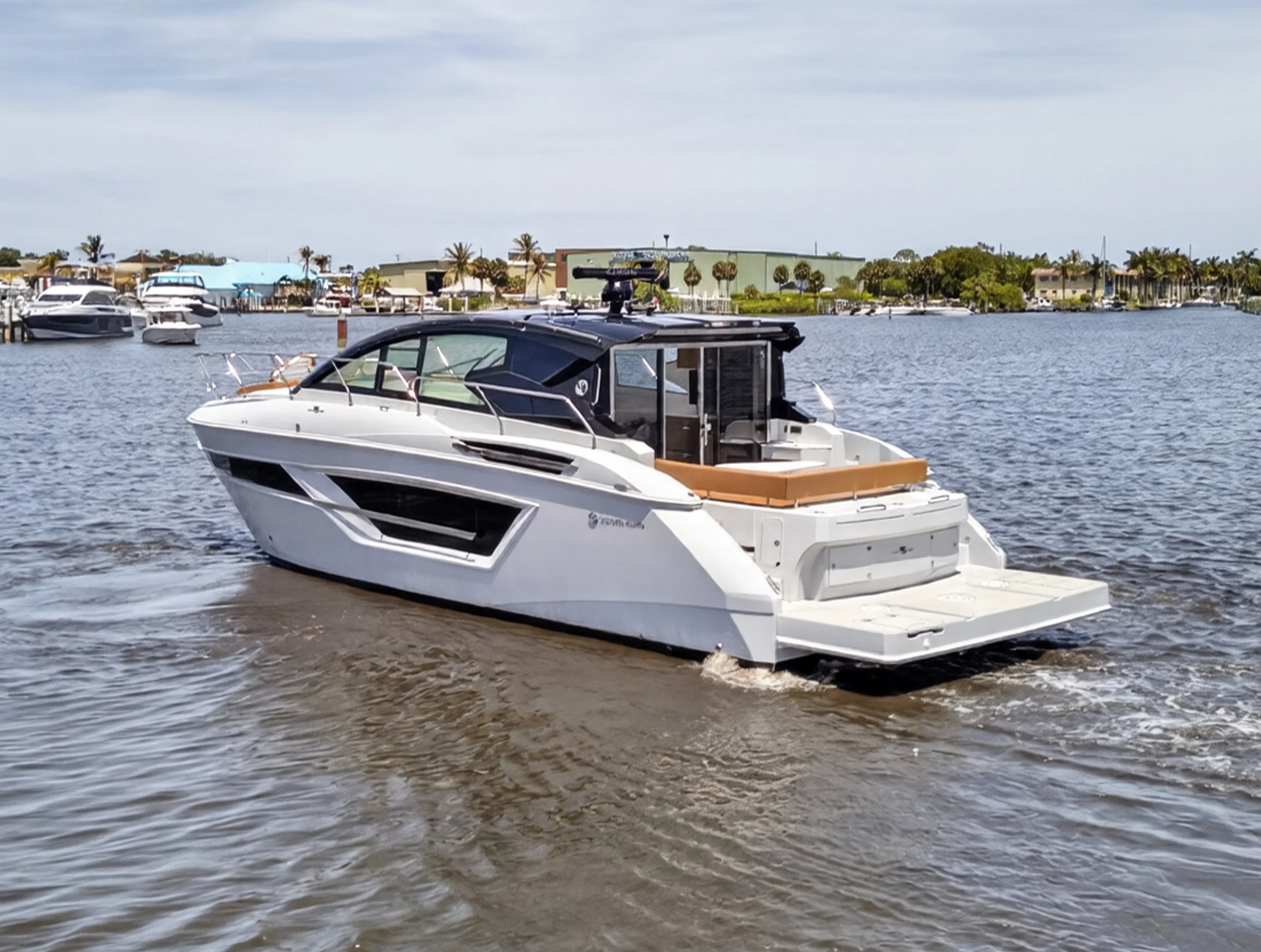 2026 Cruisers Yachts 46 Cantius Image Thumbnail #1