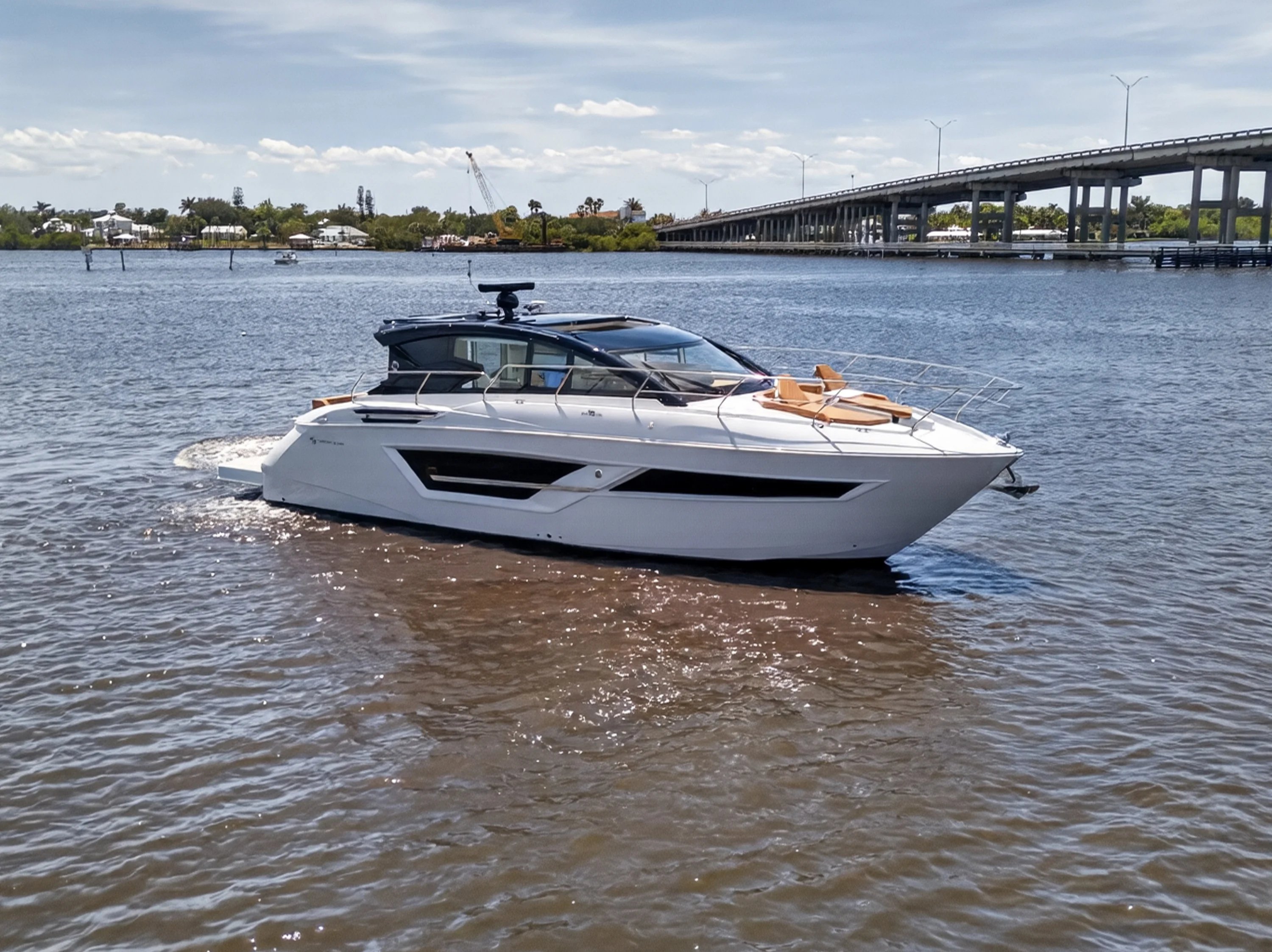 2026 Cruisers Yachts 46 Cantius Image Thumbnail #11