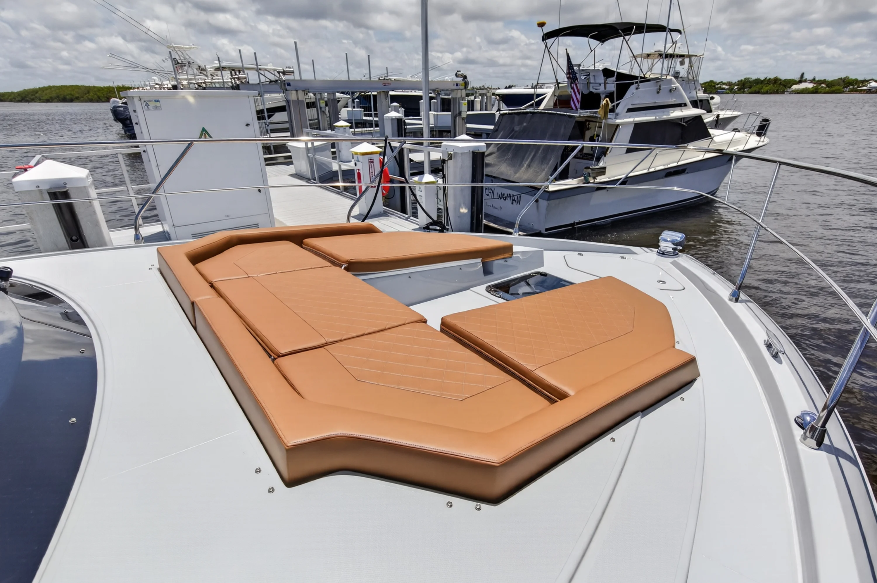 2026 Cruisers Yachts 46 Cantius Image Thumbnail #78