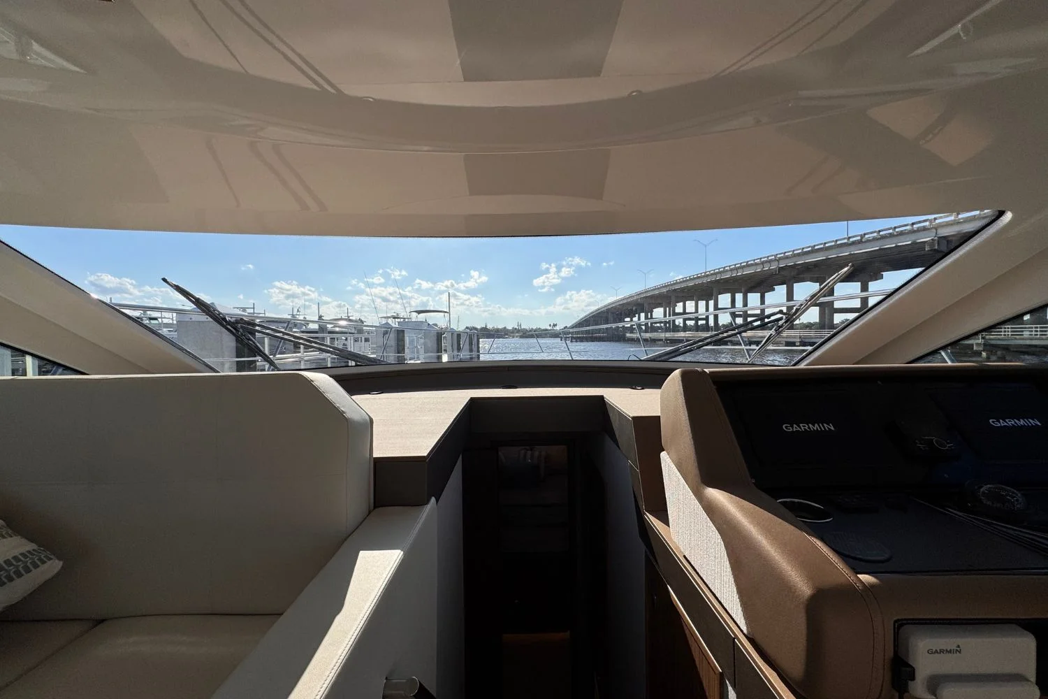 2026 Cruisers Yachts 46 Cantius Image Thumbnail #34