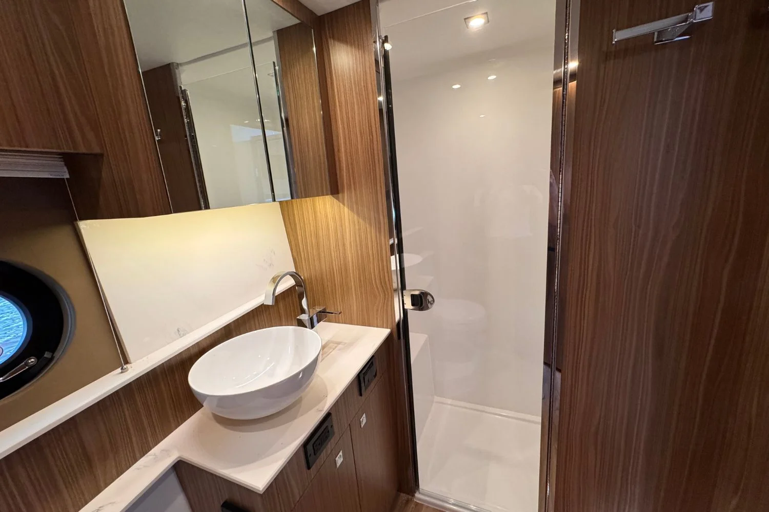 2026 Cruisers Yachts 46 Cantius Image Thumbnail #46