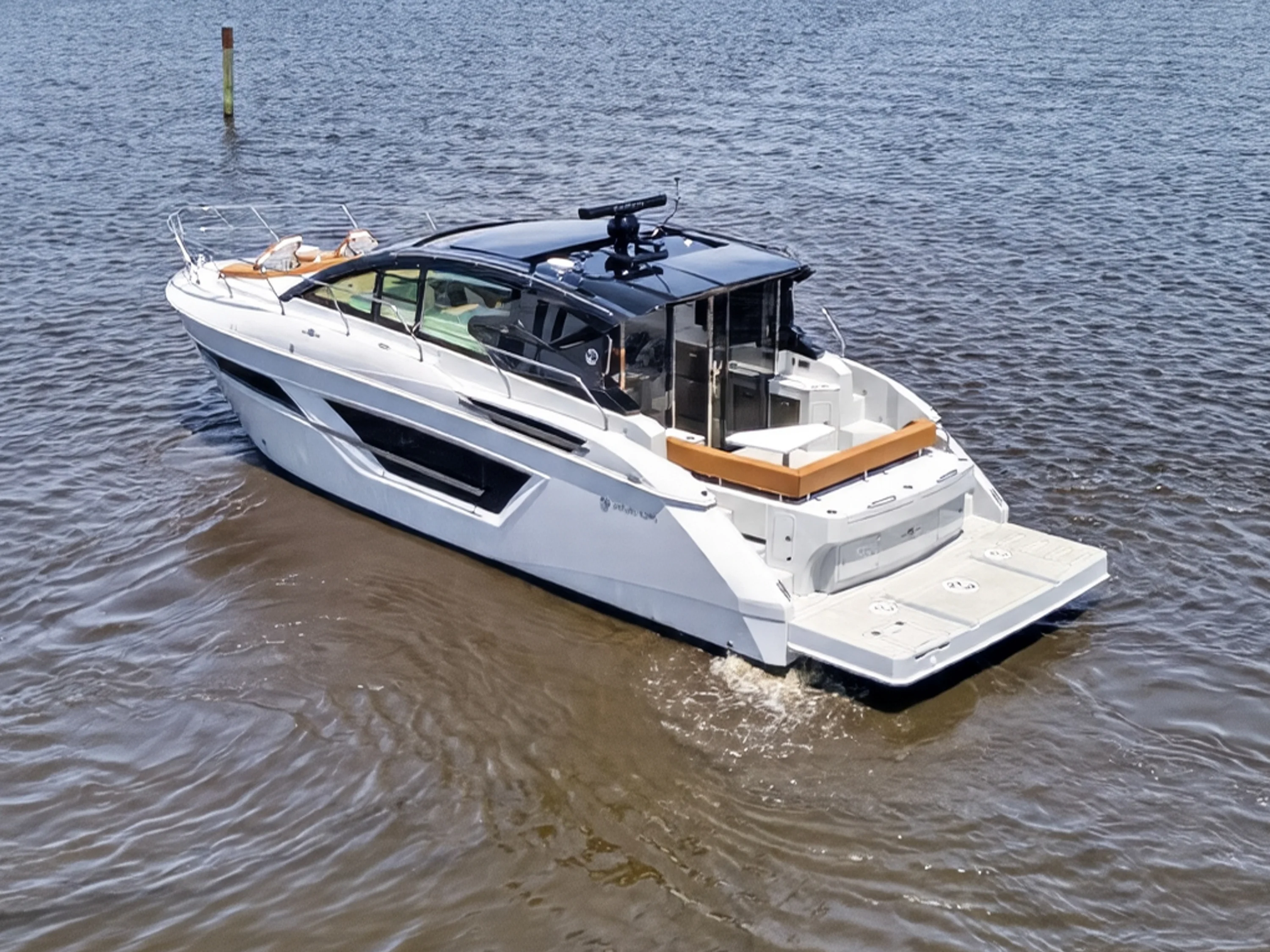 2026 Cruisers Yachts 46 Cantius Image Thumbnail #2