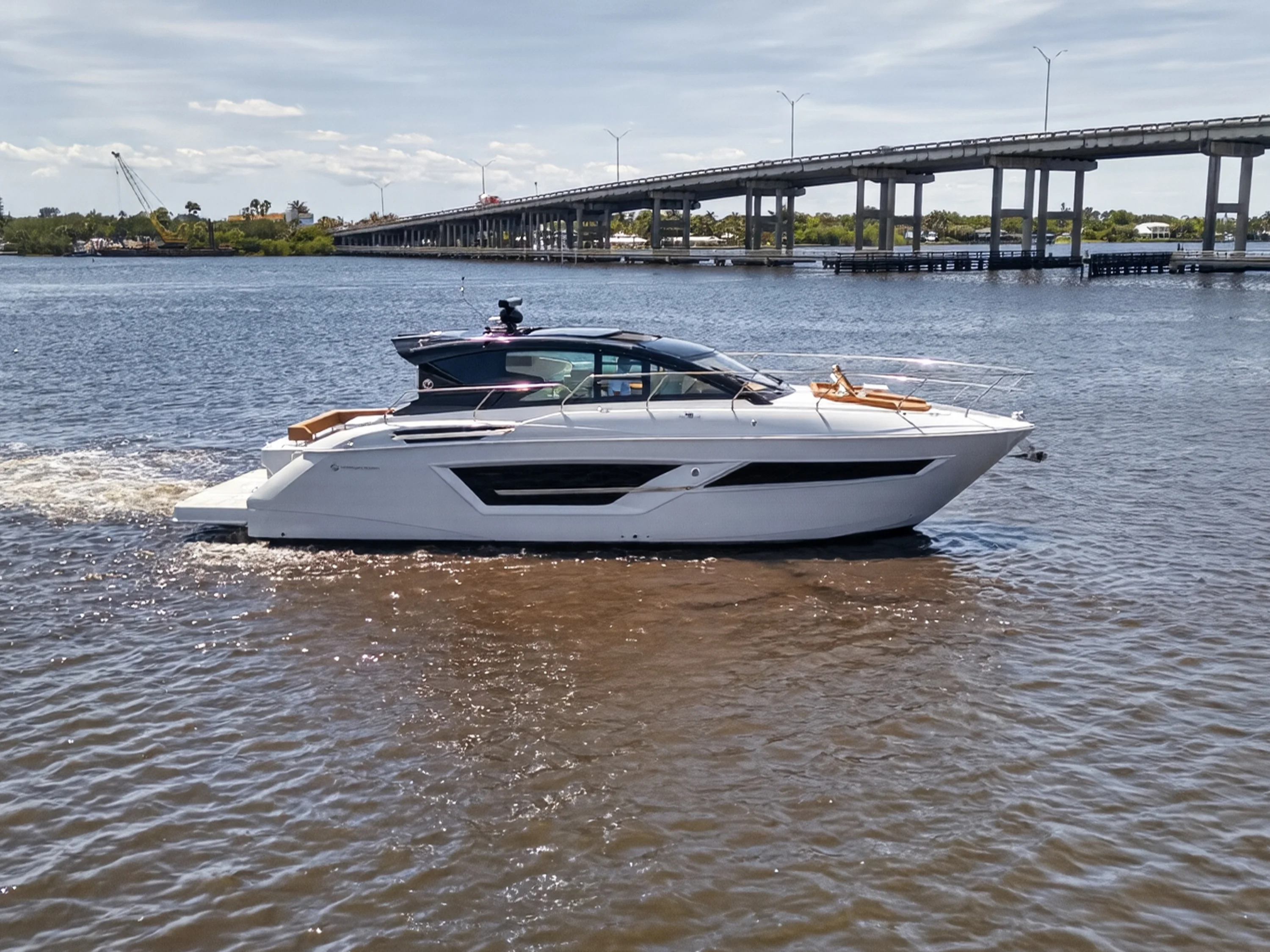 2026 Cruisers Yachts 46 Cantius Image Thumbnail #12