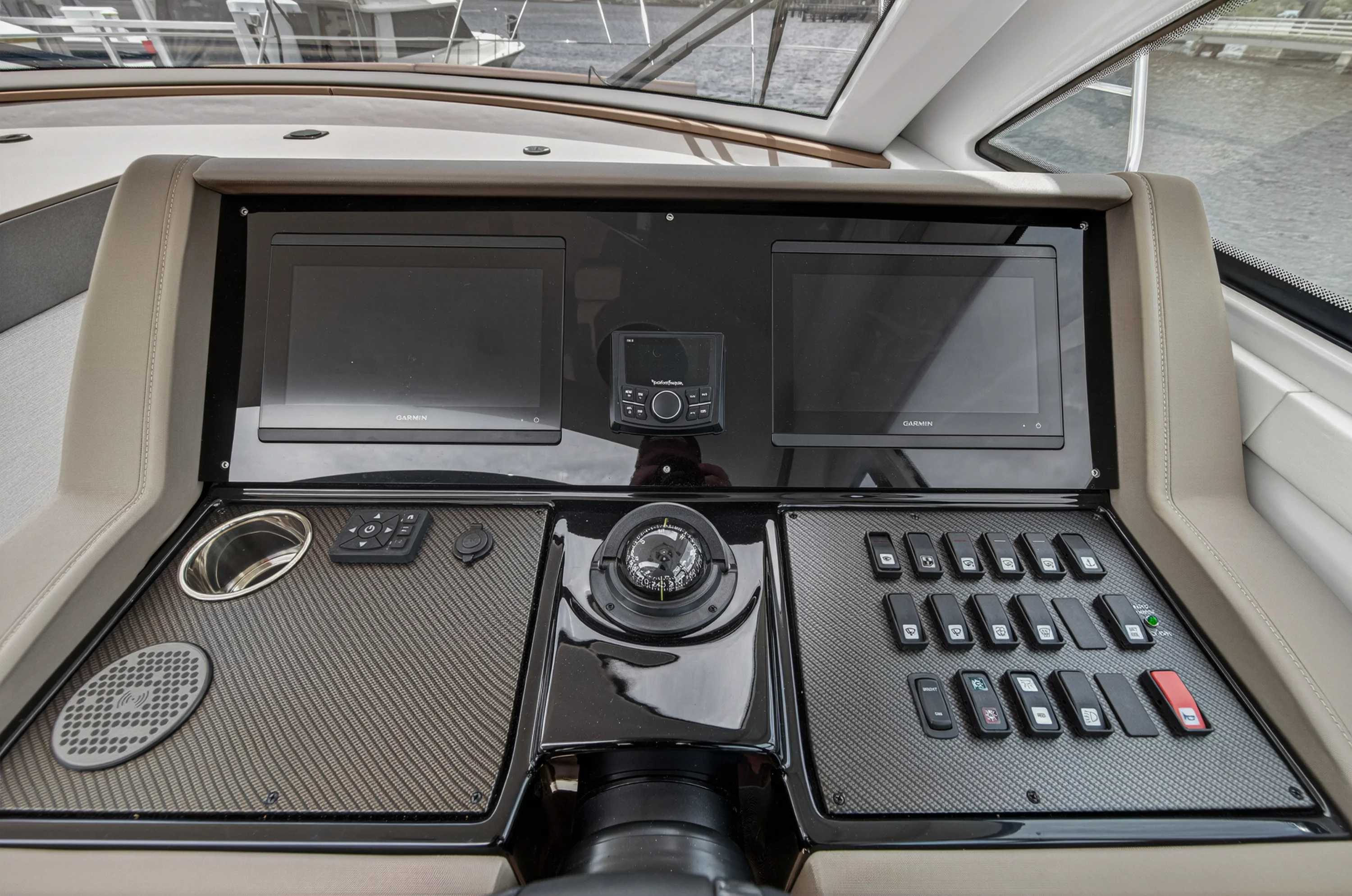 2026 Cruisers Yachts 46 Cantius Image Thumbnail #38