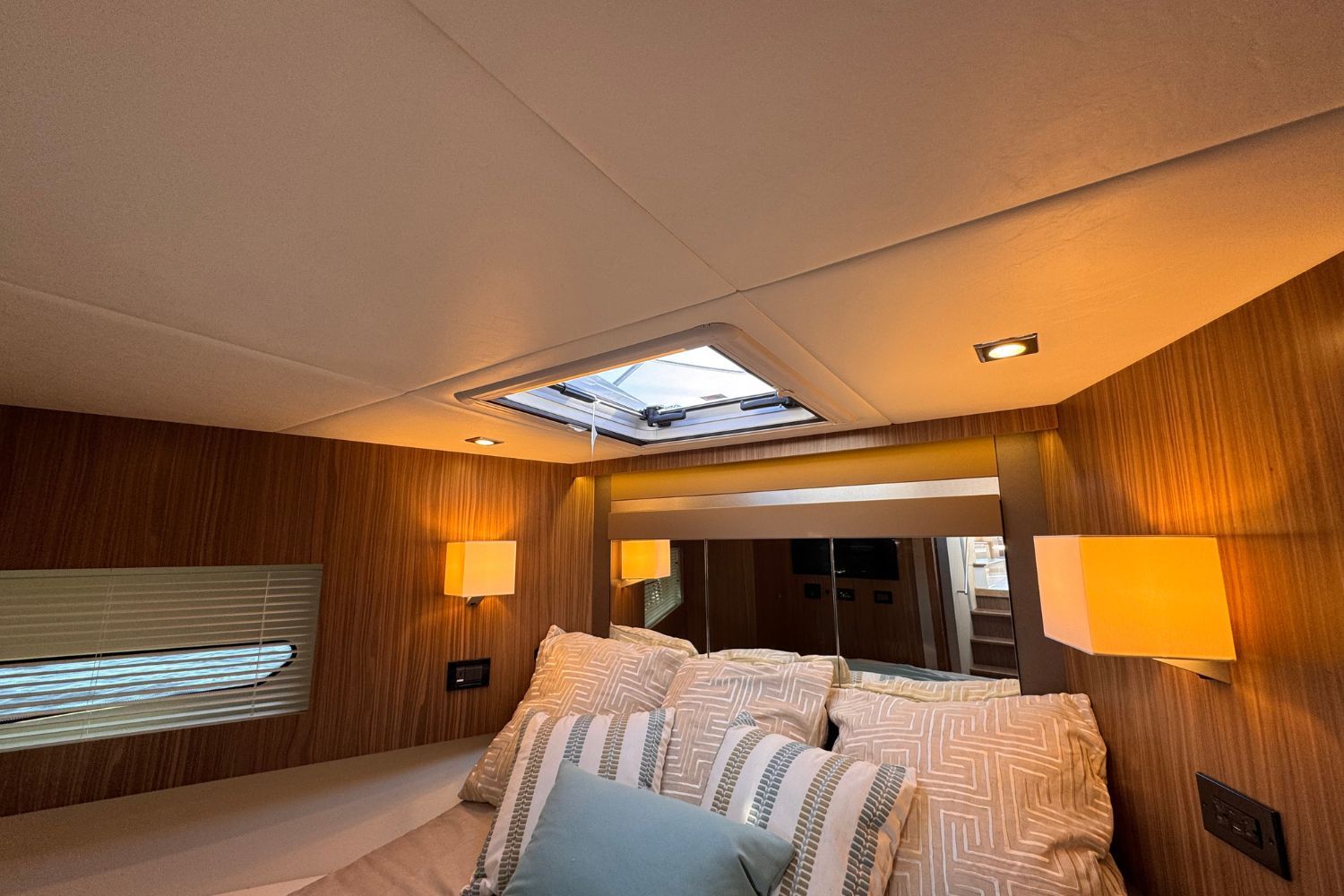 2026 Cruisers Yachts 46 Cantius Image Thumbnail #37