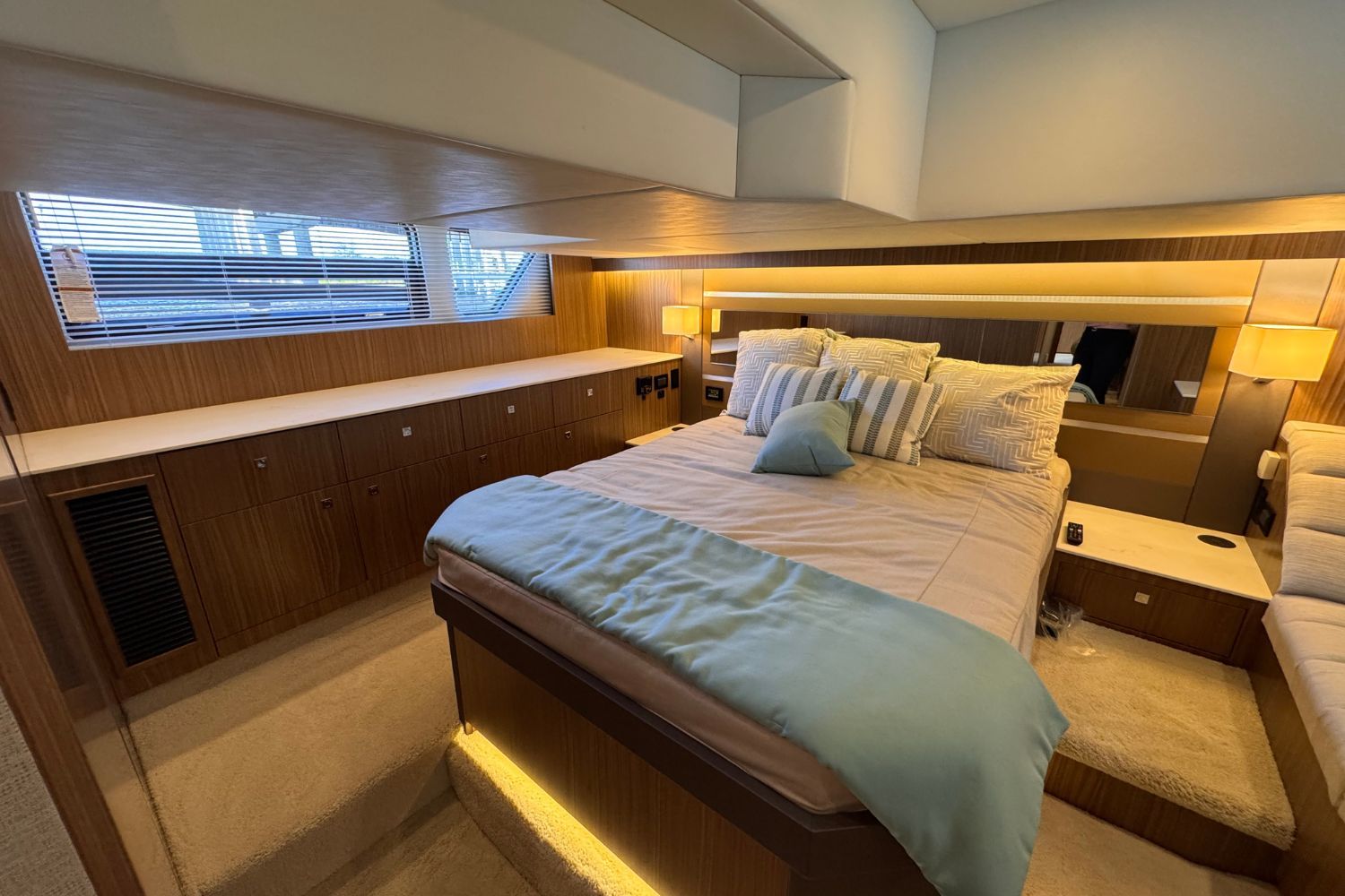 2026 Cruisers Yachts 46 Cantius Image Thumbnail #42