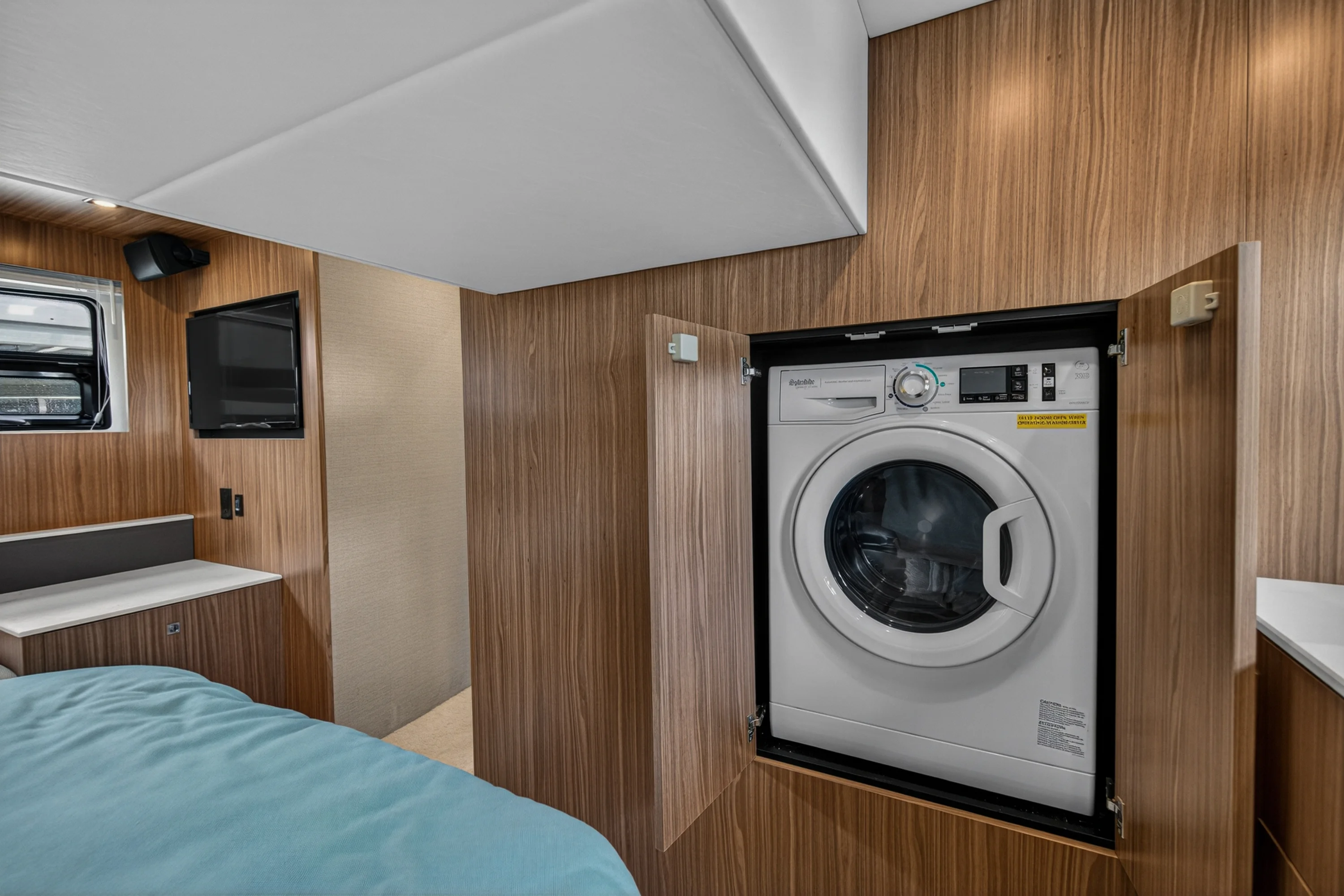 2026 Cruisers Yachts 46 Cantius Image Thumbnail #63