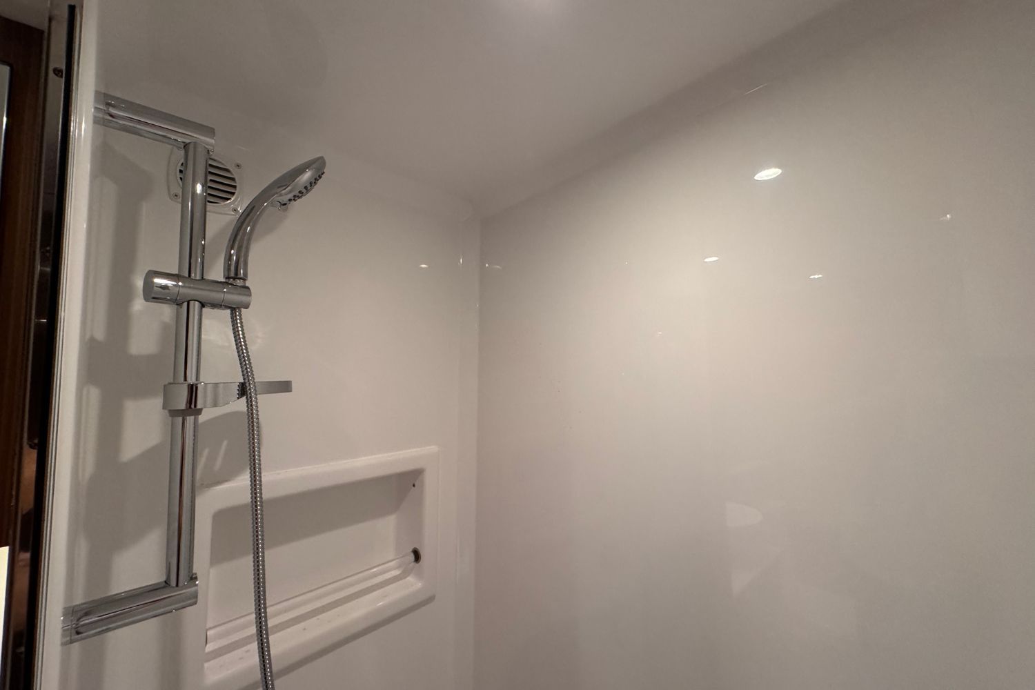 2026 Cruisers Yachts 46 Cantius Image Thumbnail #47