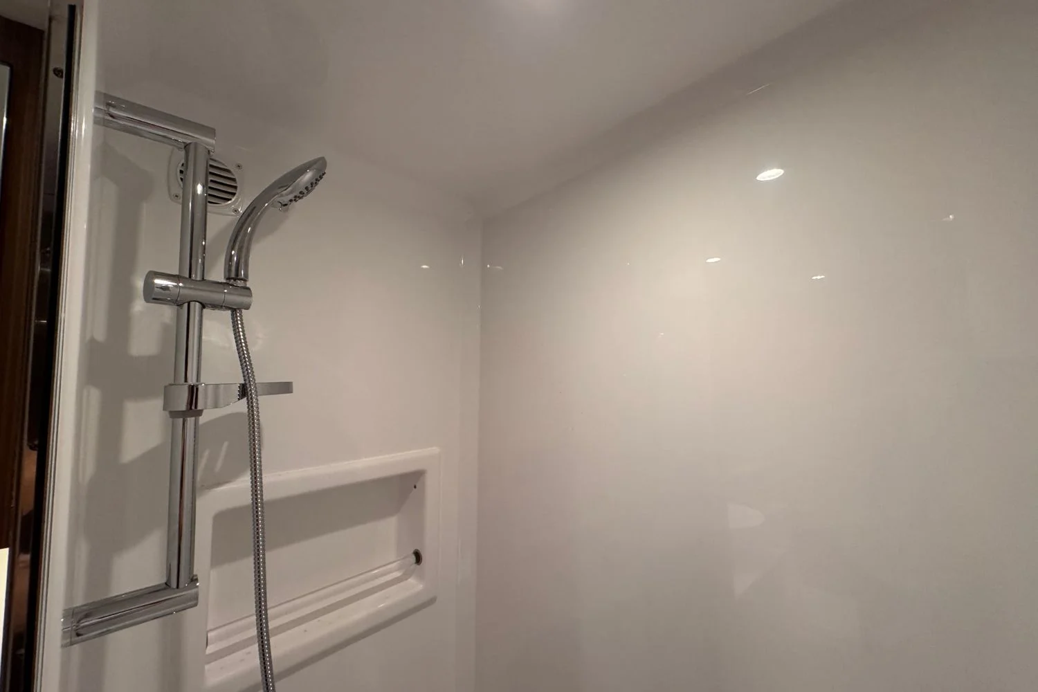 2026 Cruisers Yachts 46 Cantius Image Thumbnail #47