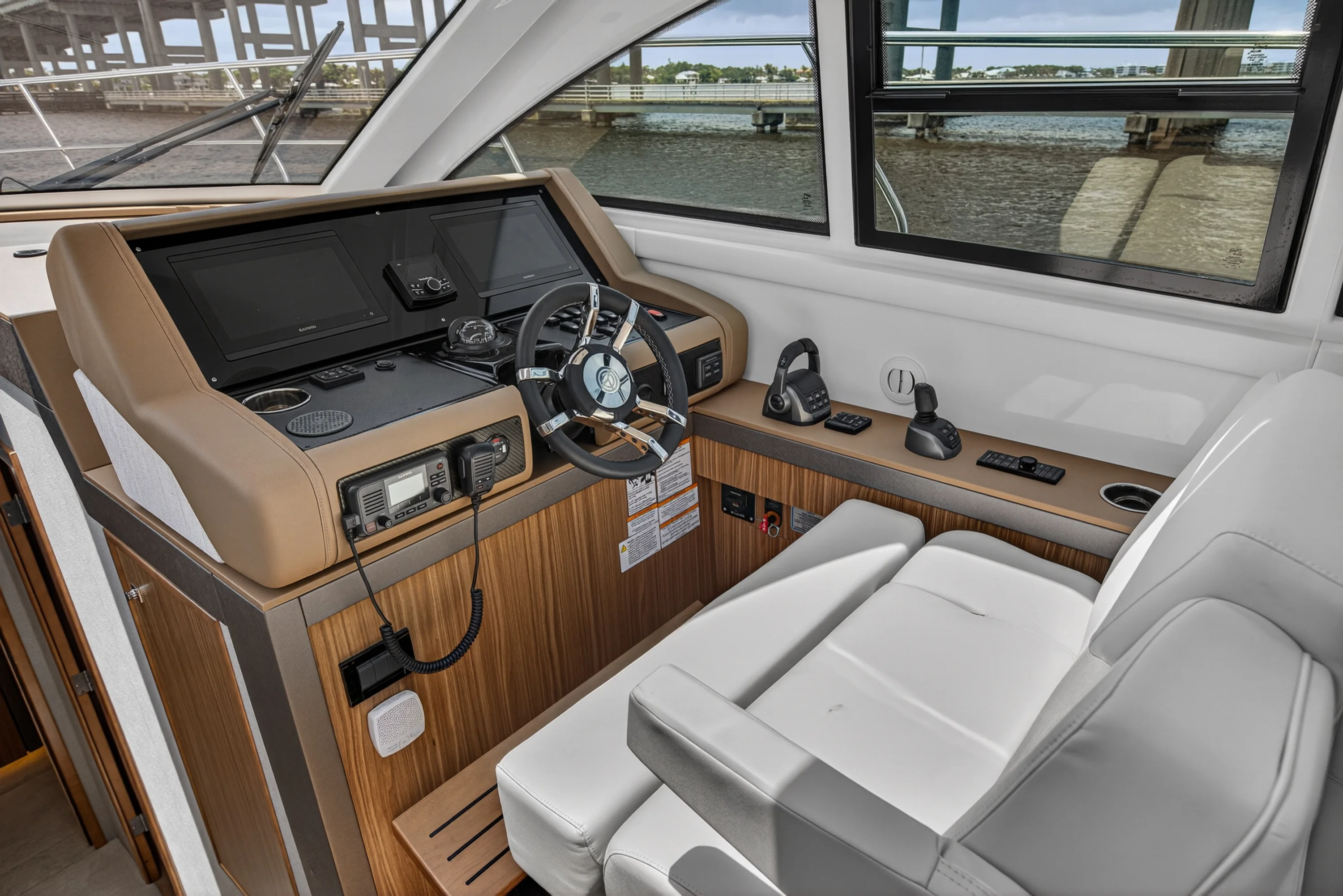 2026 Cruisers Yachts 46 Cantius Image Thumbnail #34