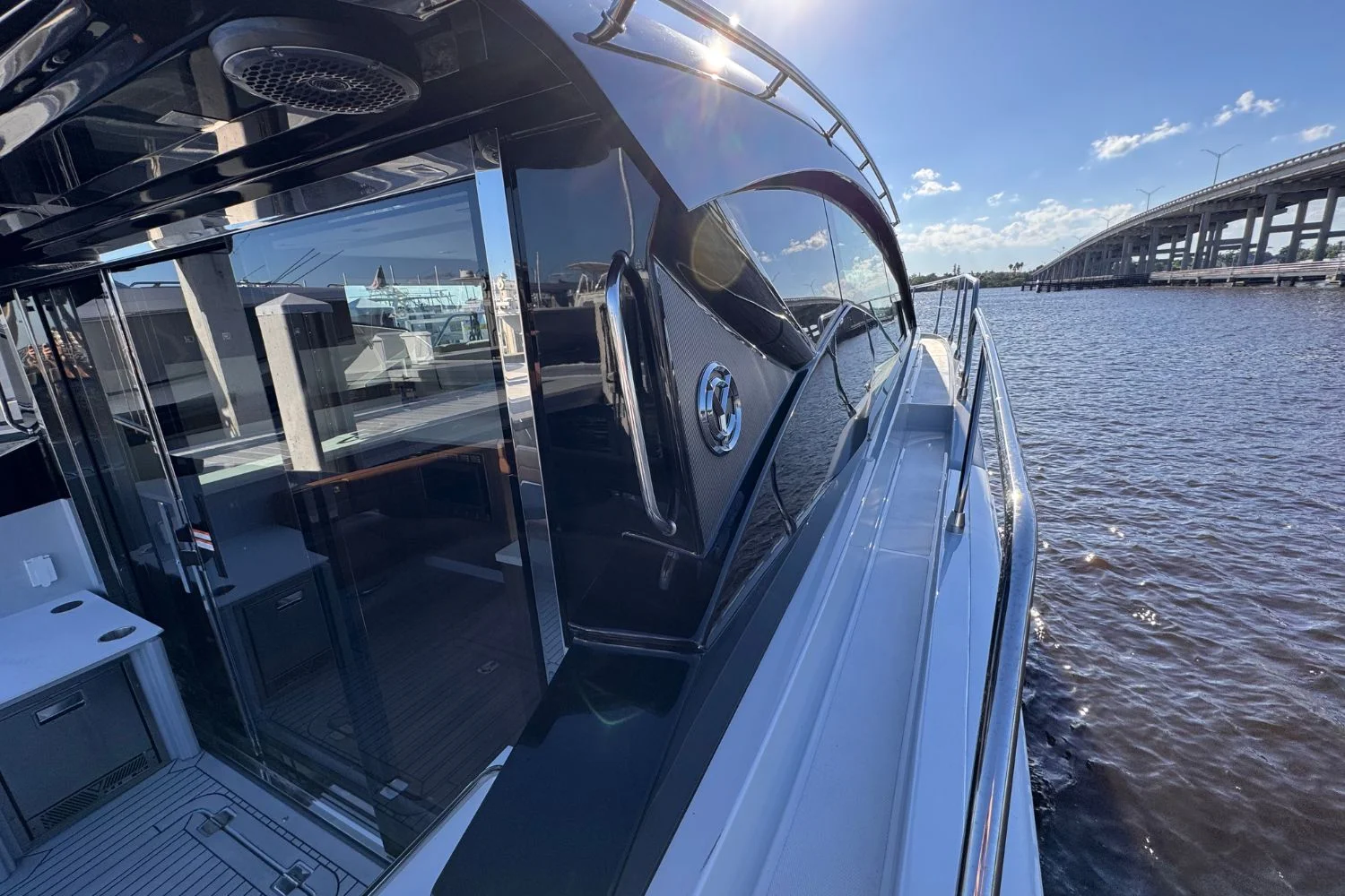 2026 Cruisers Yachts 46 Cantius Image Thumbnail #15