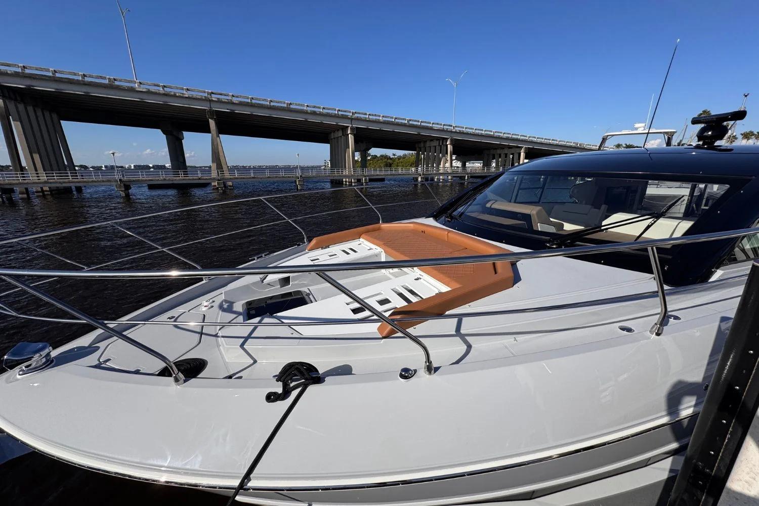 2026 Cruisers Yachts 46 Cantius Image Thumbnail #5