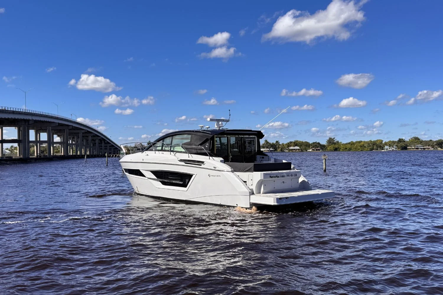 2026 Cruisers Yachts 46 Cantius Image Thumbnail #2