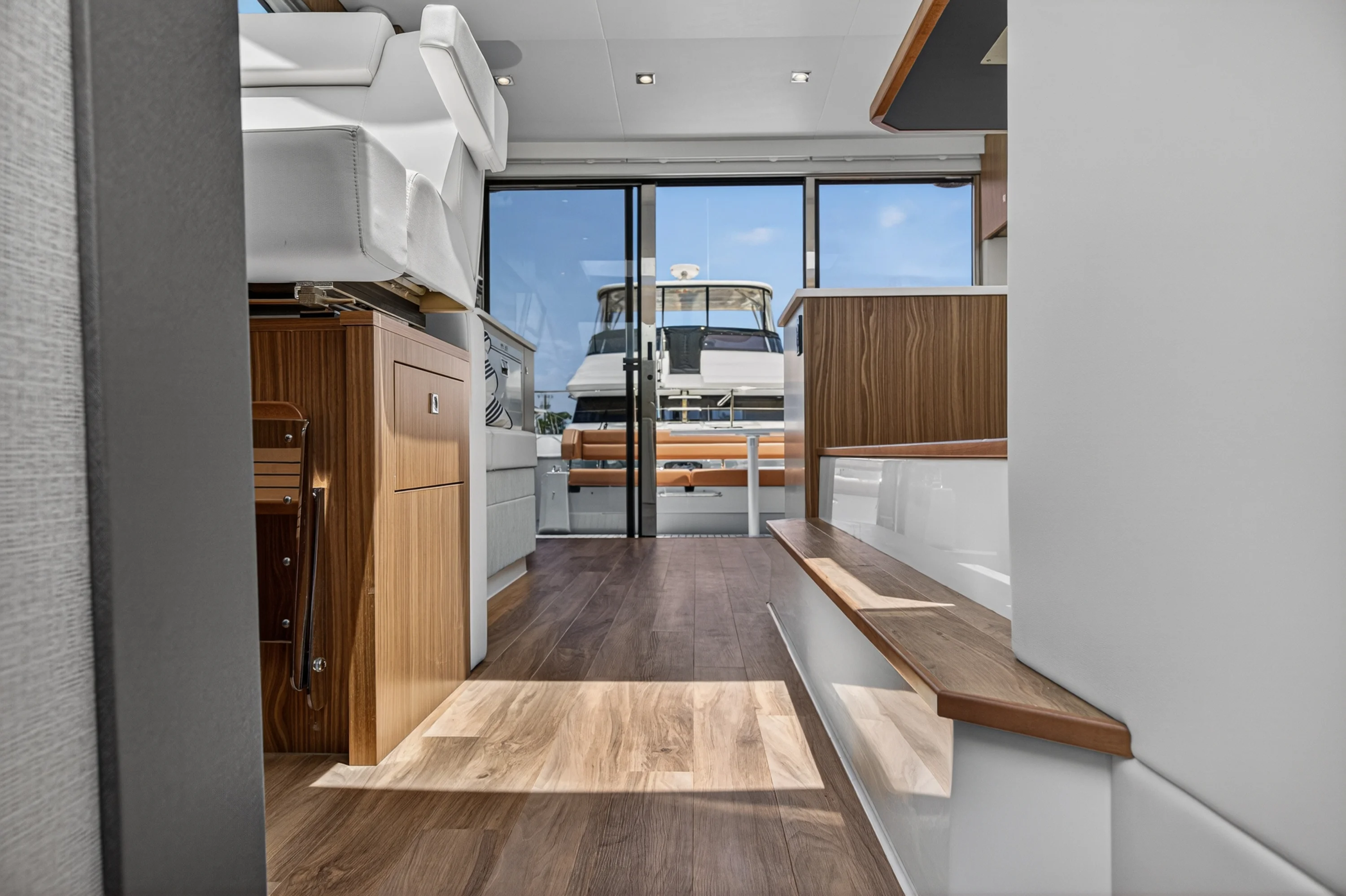 2026 Cruisers Yachts 46 Cantius Image Thumbnail #64