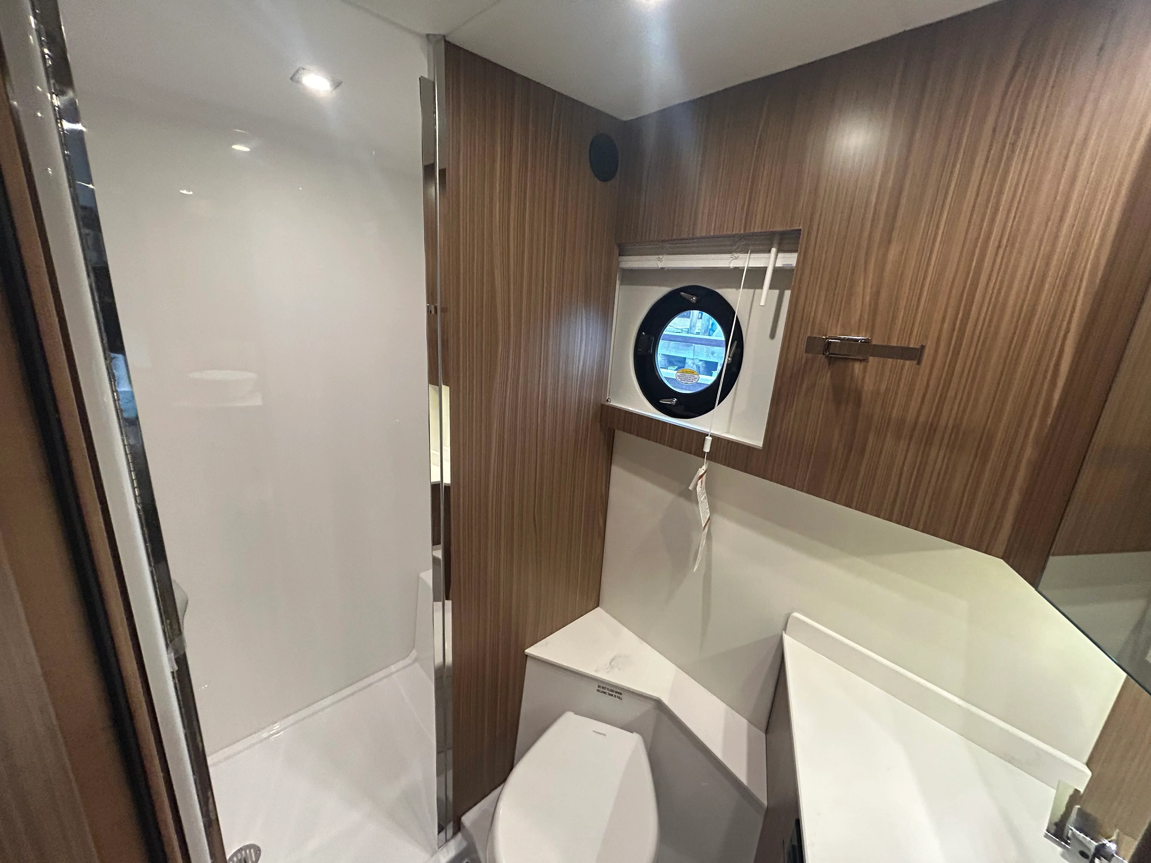 2026 Cruisers Yachts 42 Cantius Image Thumbnail #46