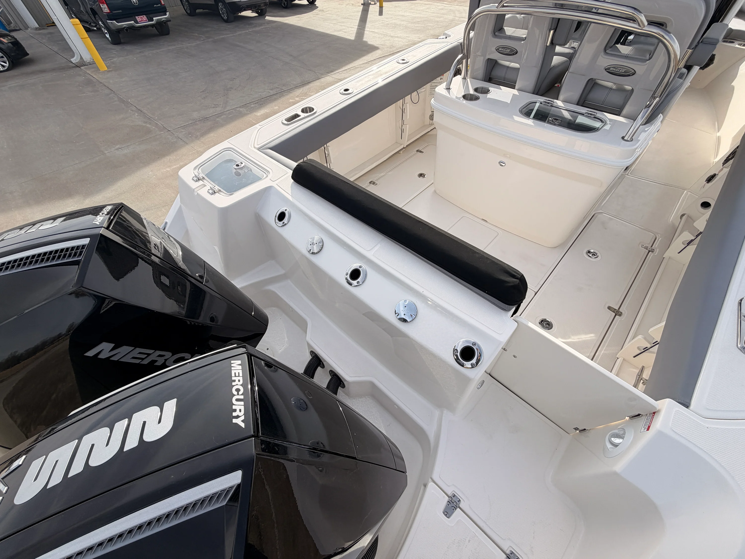 2026 Boston Whaler 250 Outrage Image Thumbnail #5